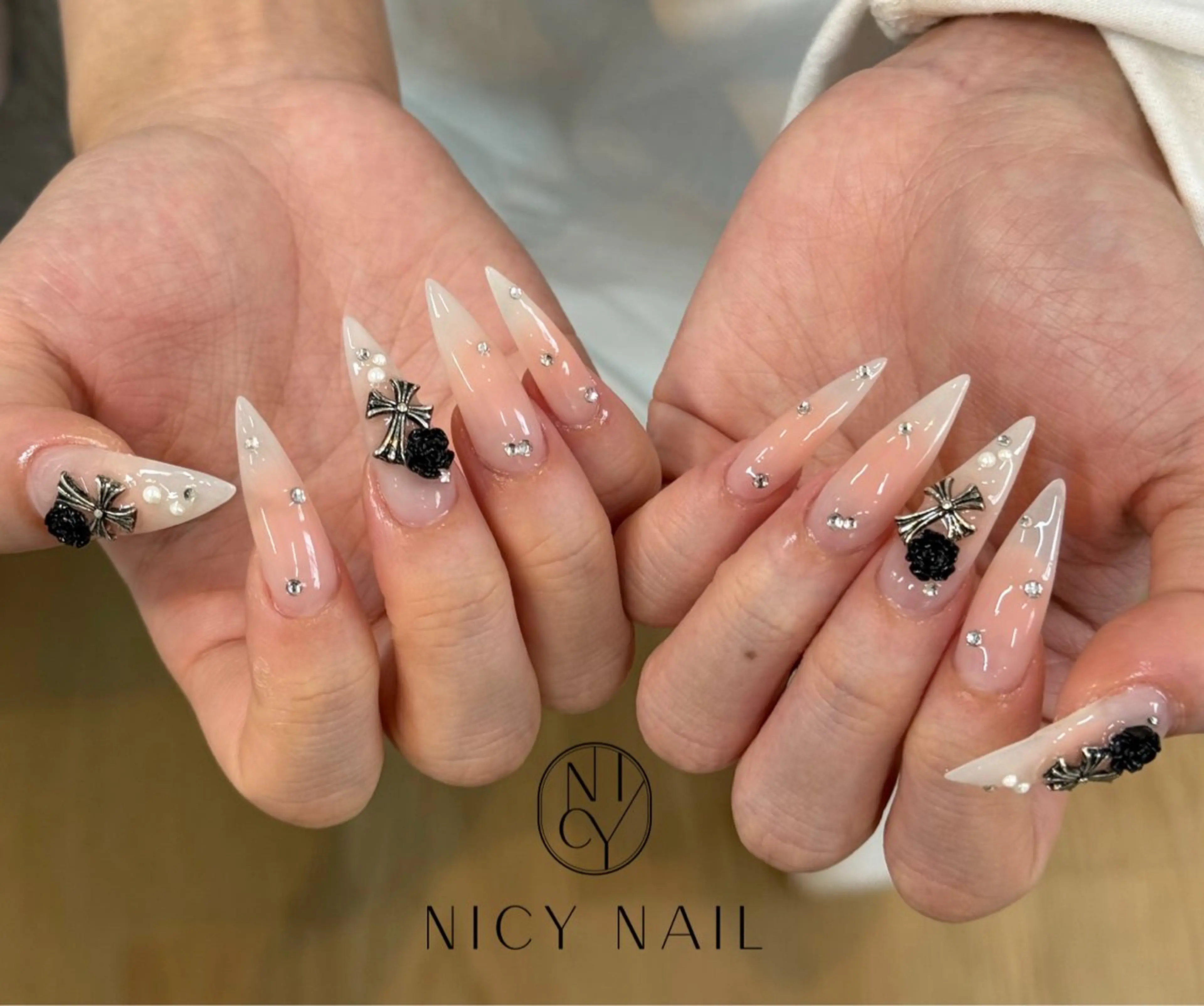 ネイル ハンドネイル NICY NAIL 池袋のネイルデザイン