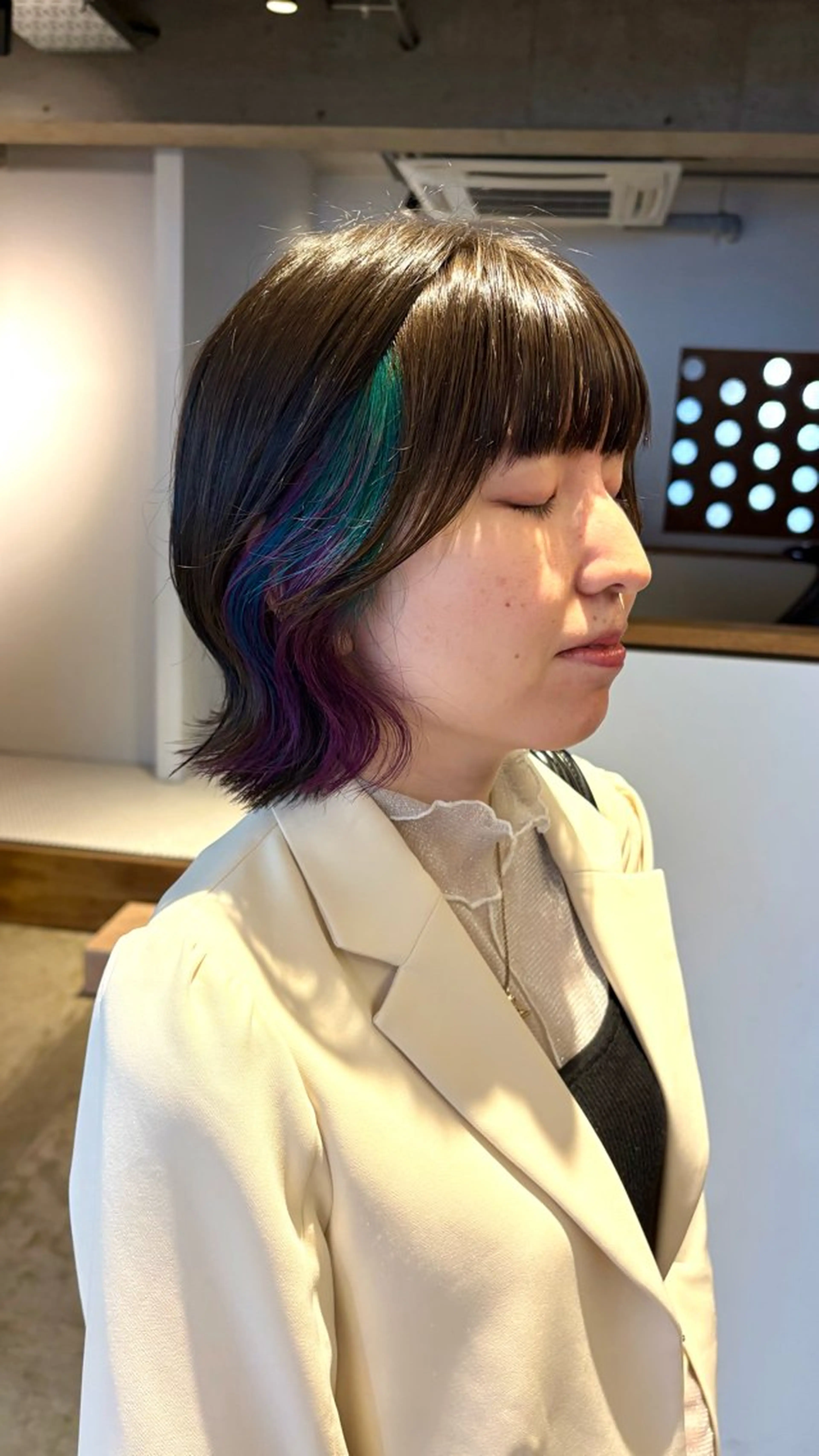 ショート カラー イヤリングカラー パ ルのヘアスタイル