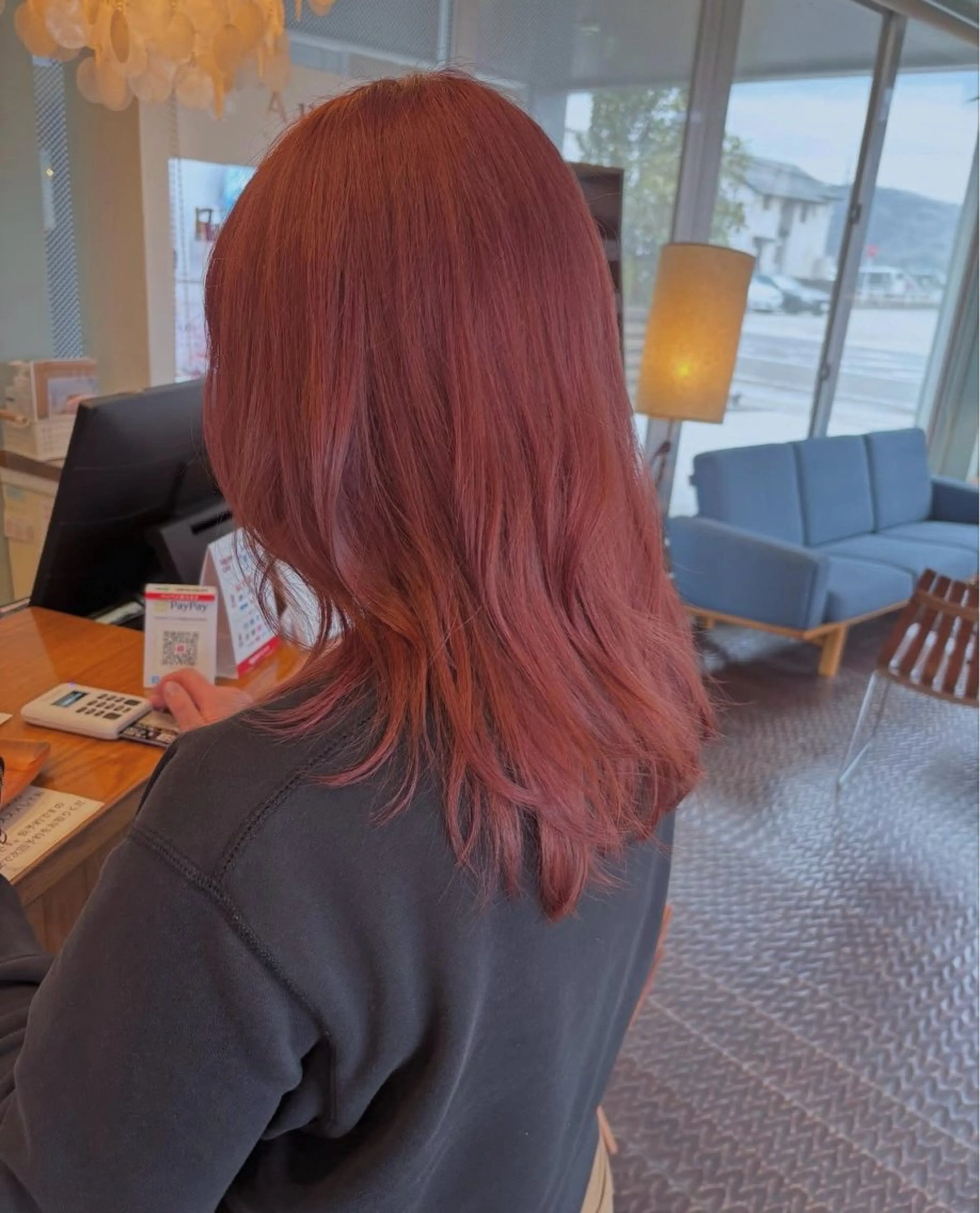 ミディアム レイヤーカット カット ヘアカラー TAKAHASHI REIKAのヘアスタイル