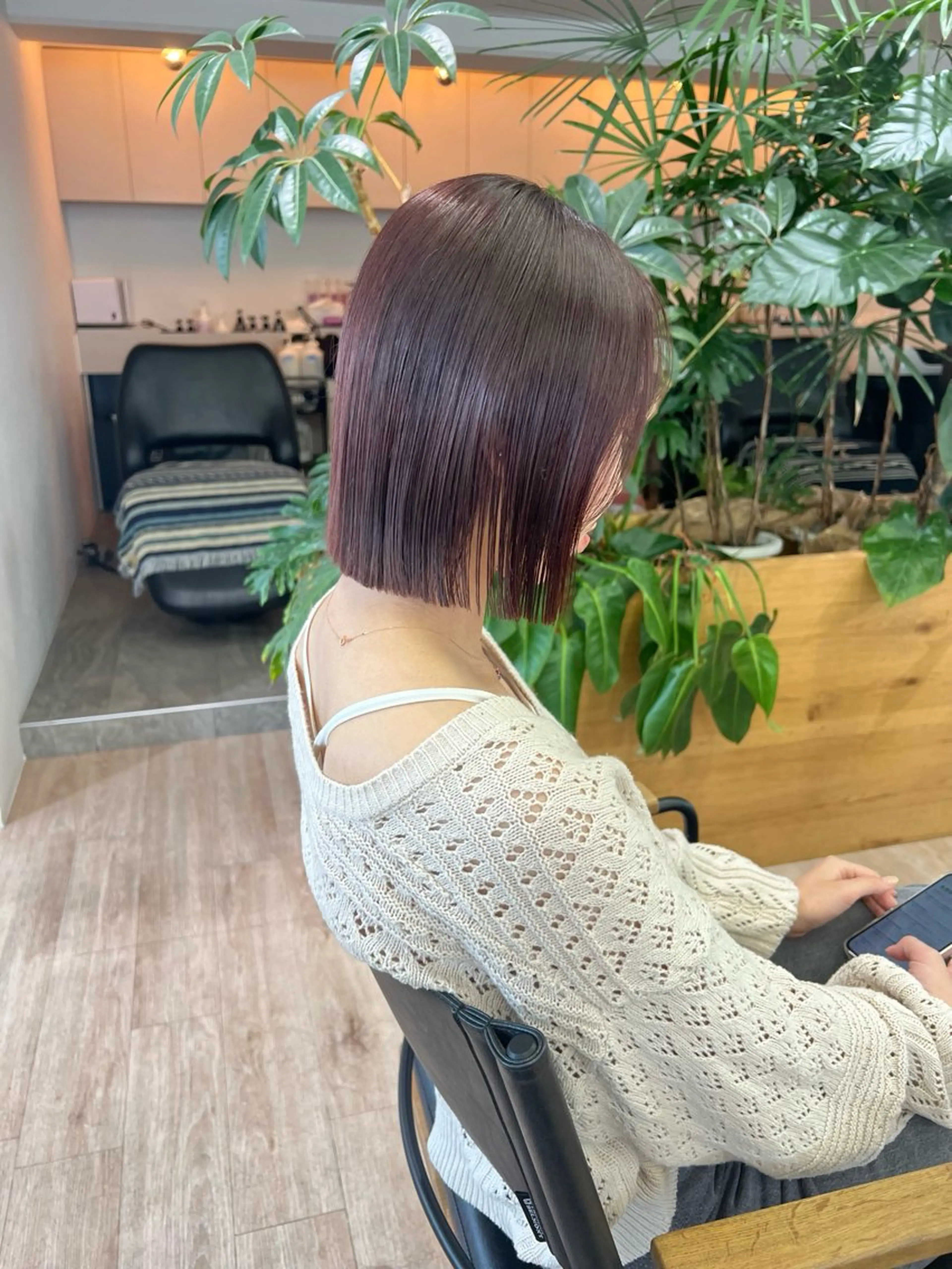 ショート カラー 溝曽路 優衣のヘアスタイル