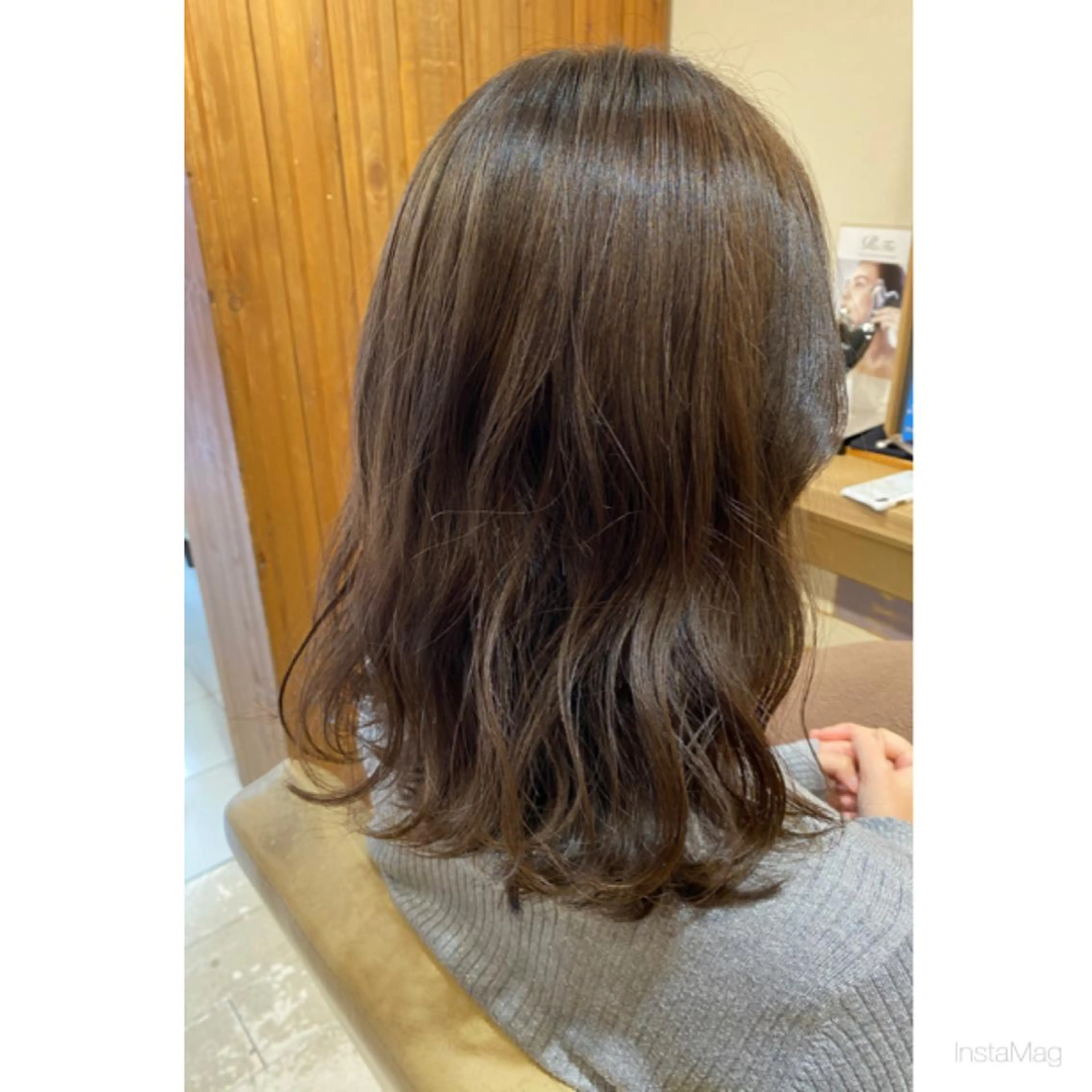 ロング カラー 透明感カラー グレージュ カット ヘアカラー 岩間 香純のヘアスタイル