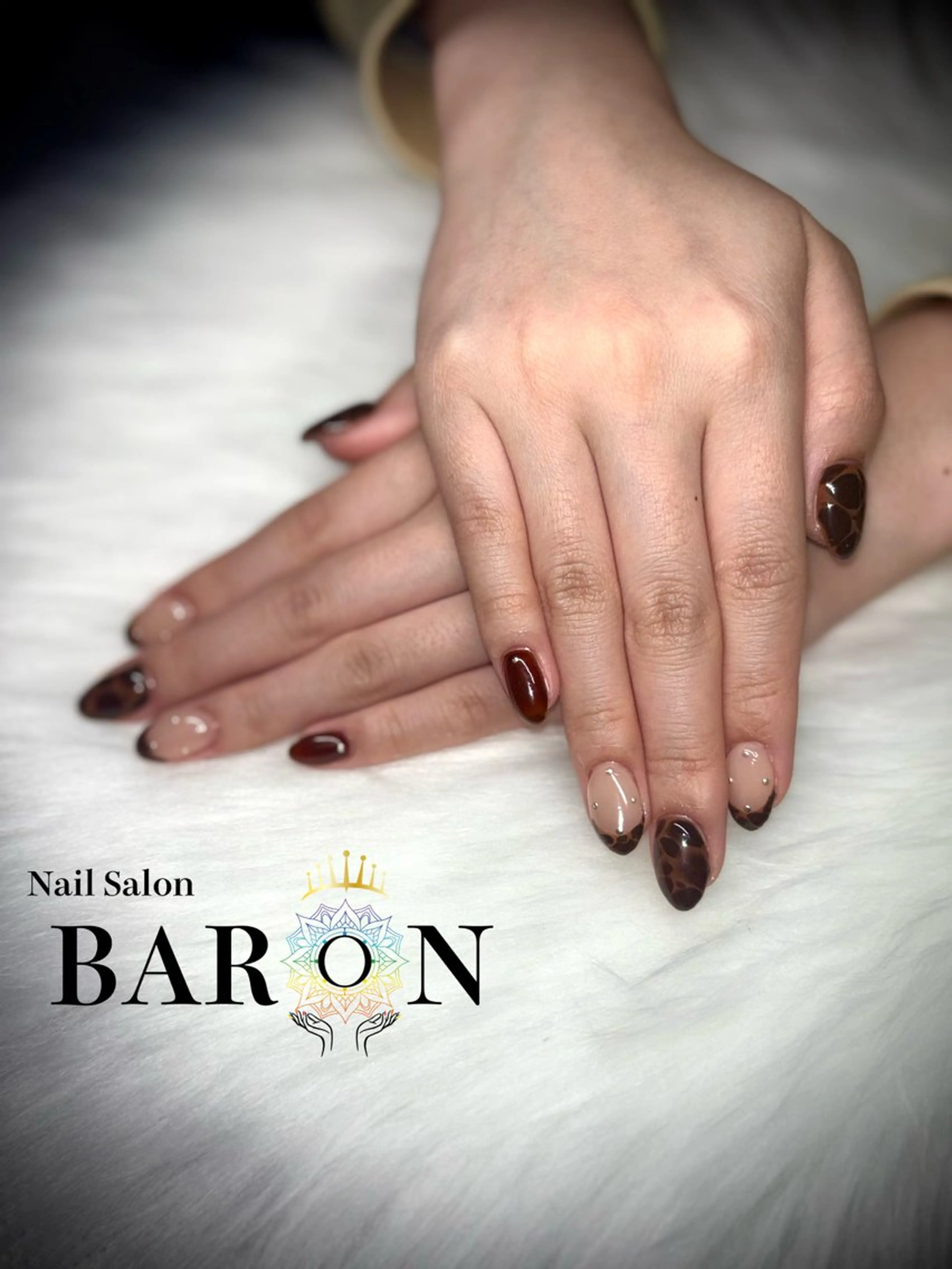 ネイル ブラウン ハンドネイル ♛︎BARON♛︎ MASHIROのネイルデザイン