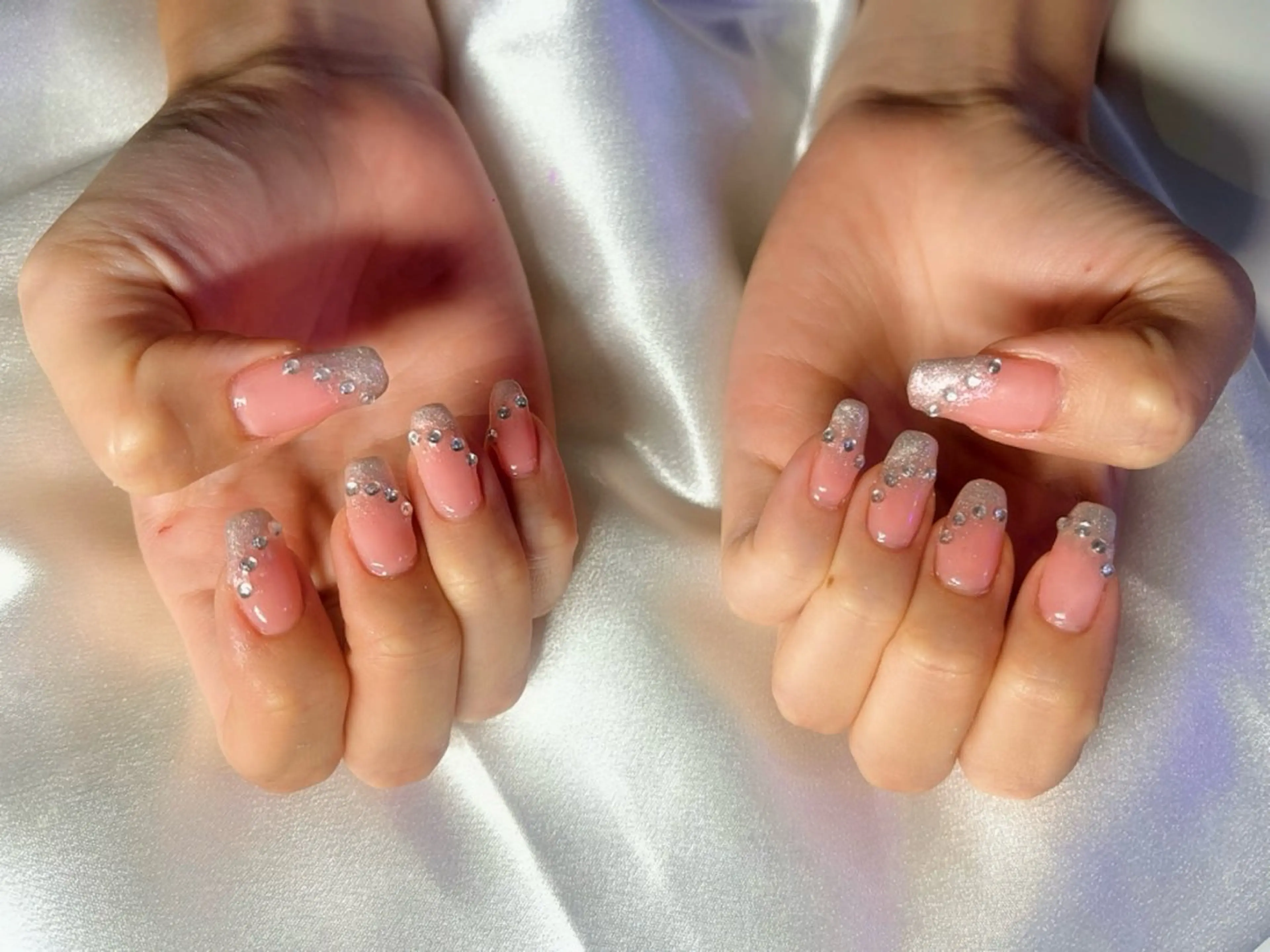 ネイル ストーンネイル 🍯 RIOのネイルデザイン