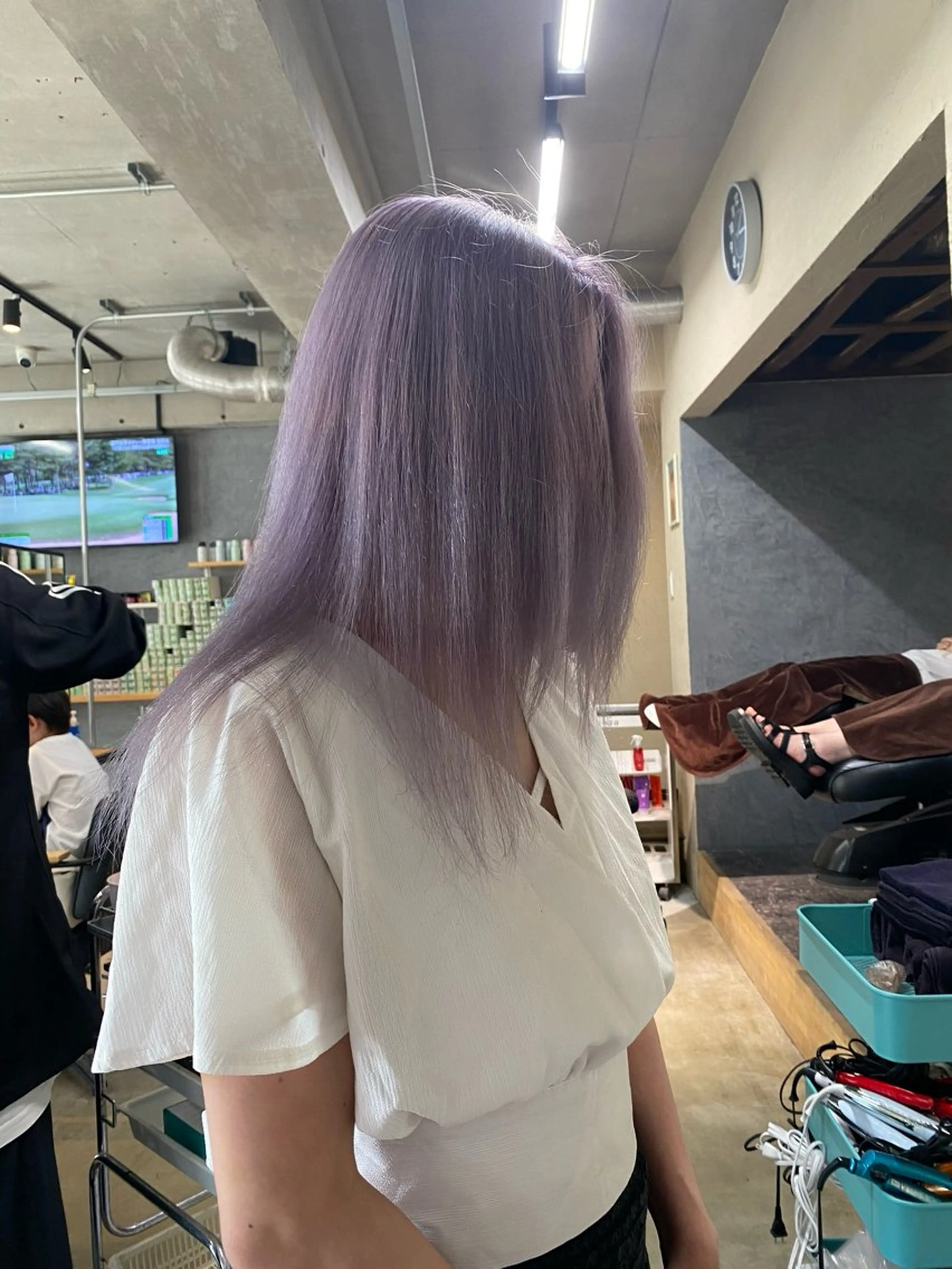 セミロング カラー ブリーチ ケアブリーチ ラベンダーカラー ブリーチムラ修正 /ハイトーン/青砥大のヘアスタイル