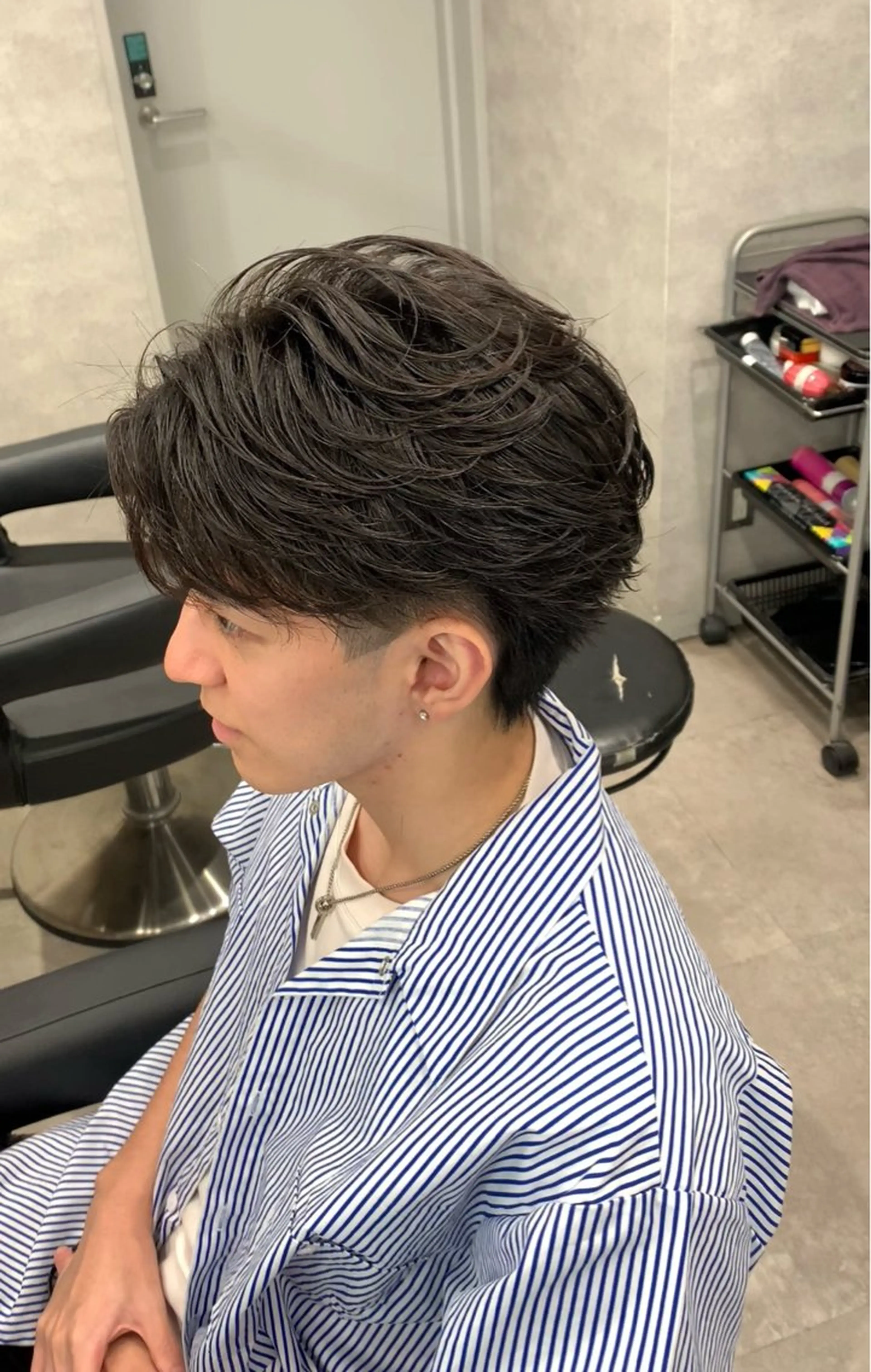 ミディアム パーマ ヘアアレンジ メンズ ミディアムパーマ メンズパーマ メンズツイストパーマ 波巻きパーマ ツイストパーマ ✨ニュアンスフェザー 初パーマ-小林海斗✨のヘアスタイル