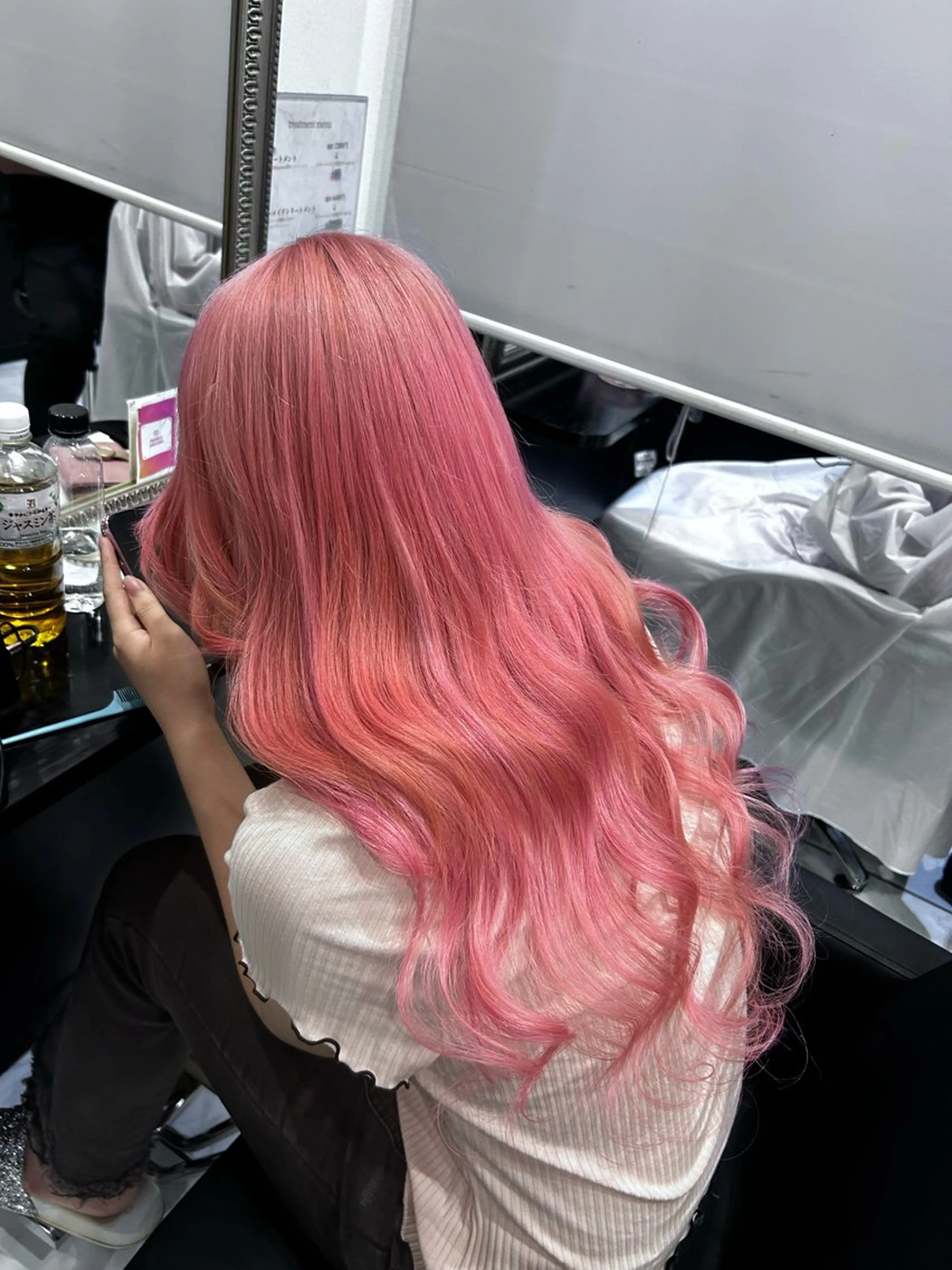 ロング ヘアカラー トリートメント 長田 麻友子のヘアスタイル