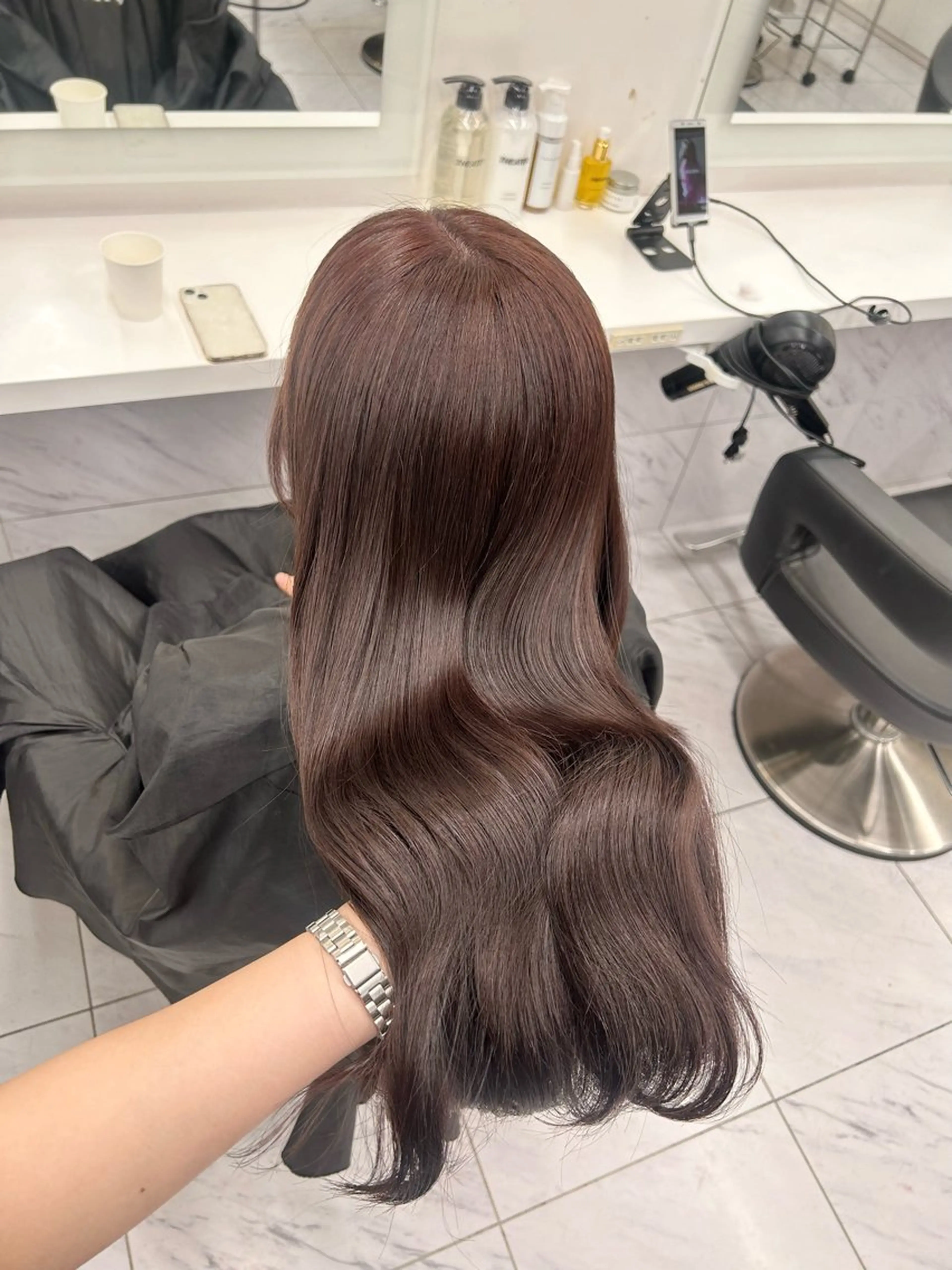 カラー ヘアカラー トリートメント 透明感ベージュ🤎 ナチュラルレイヤーのヘアスタイル