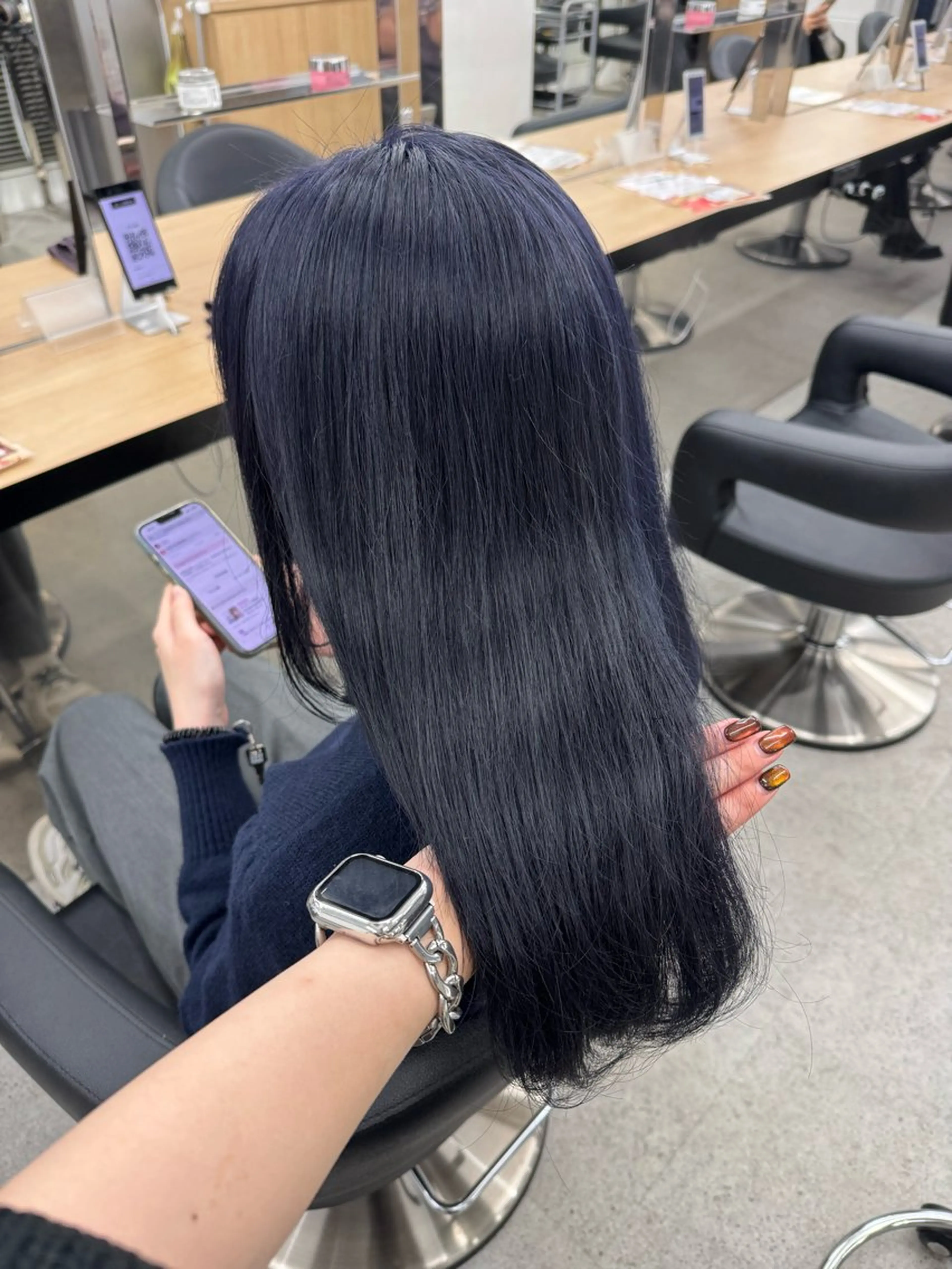 ロング カラー 暗髪🩶ラベンダー/ ブルー/ユウナ🤍のヘアスタイル