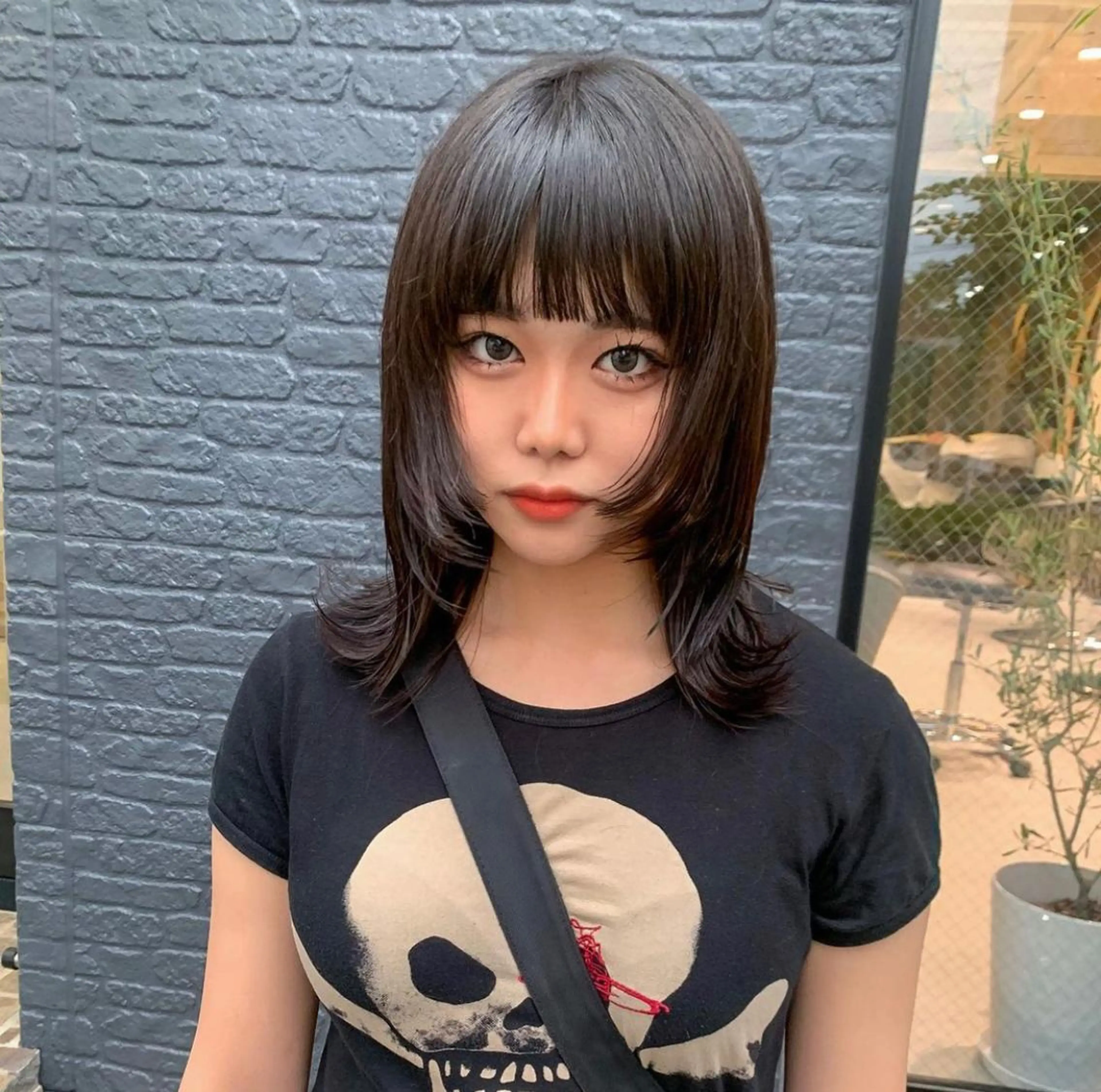 ミディアム カット ヘアカラー トリートメント 🤍aimi🤍 ウルフ/韓国ヘアのヘアスタイル