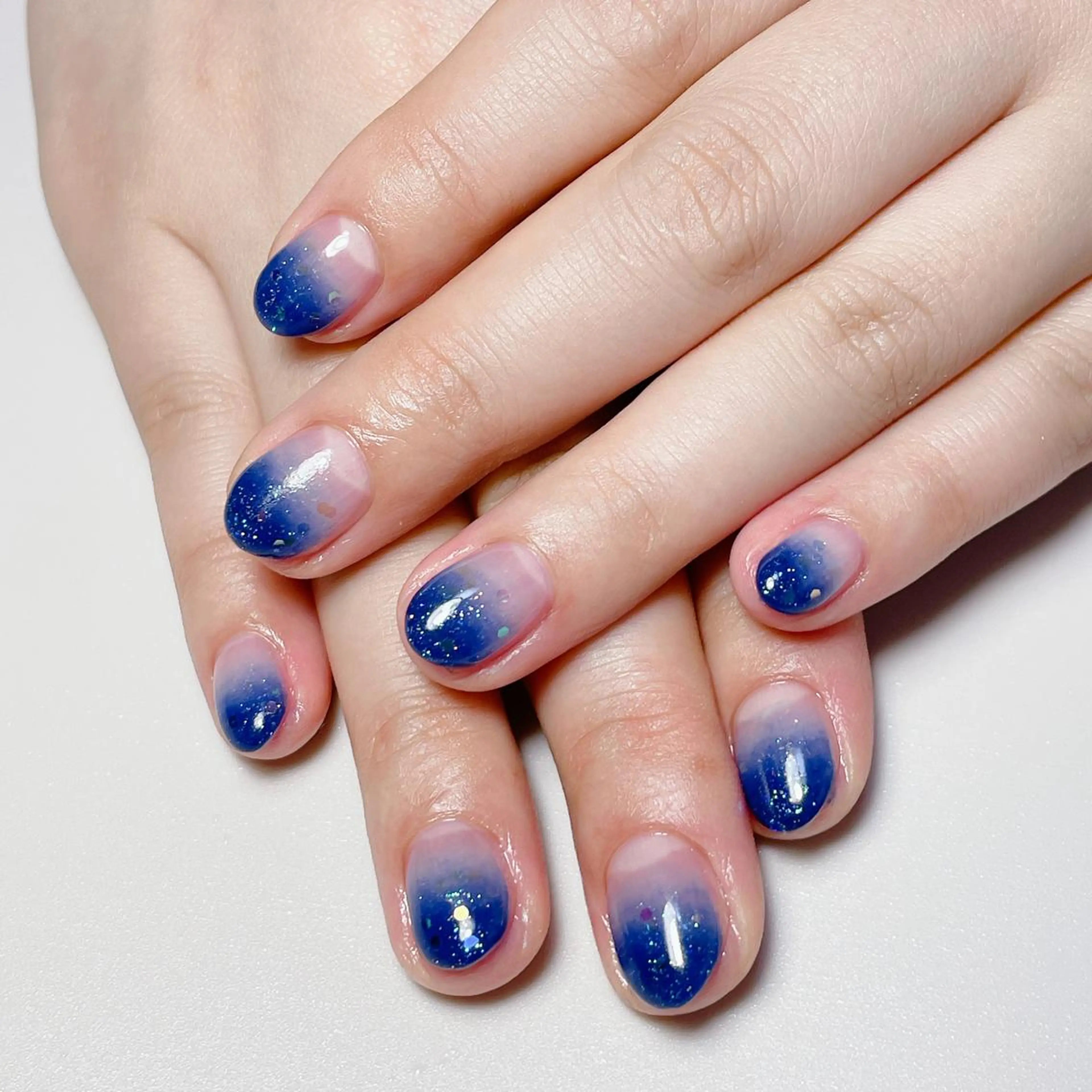 ネイル ホログラムネイル ラメ(グリッター) ハンドネイル kipinail 川﨑えりかのネイルデザイン