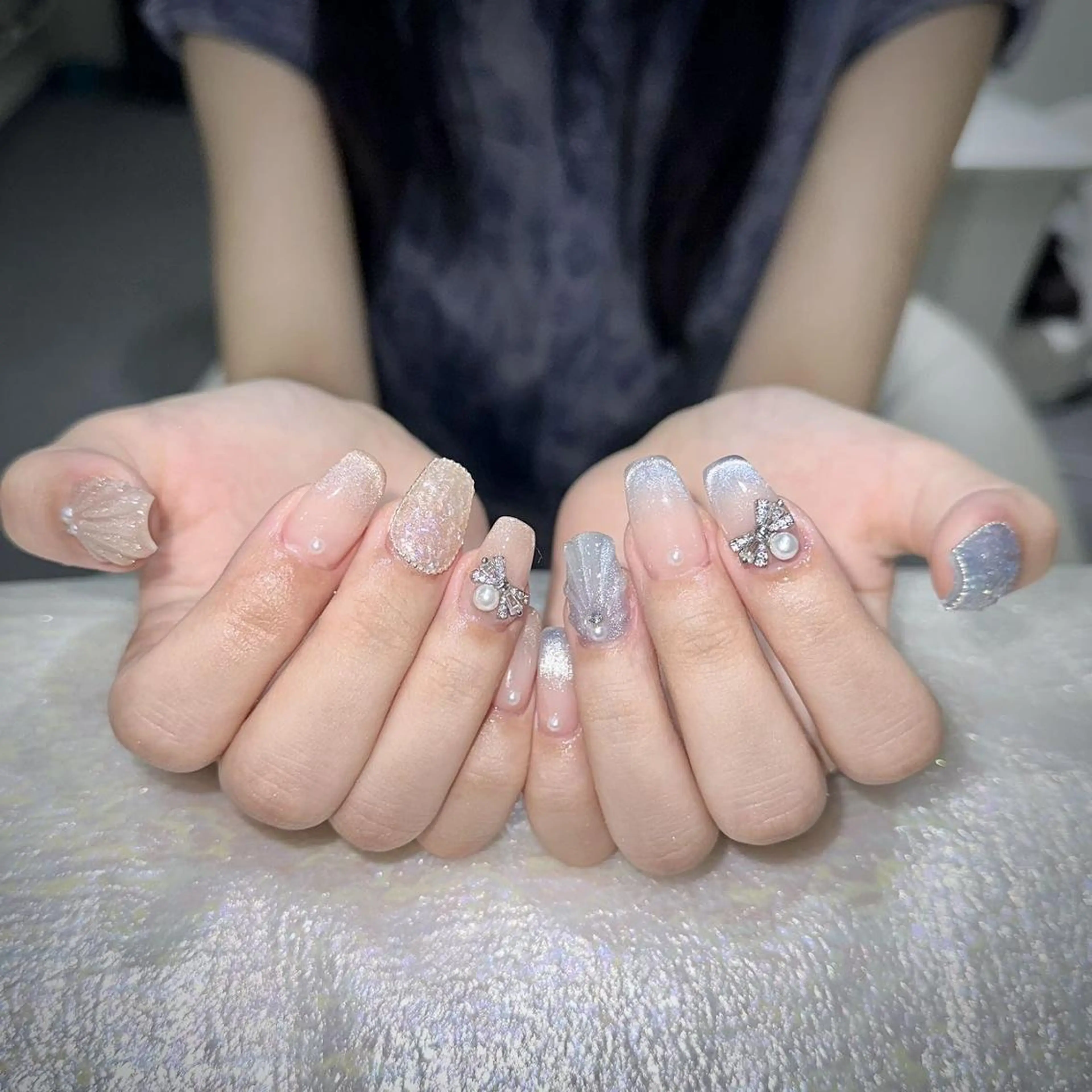 ネイル アートネイル 長さ出し ネイルチップ Queens PUPUのネイルデザイン