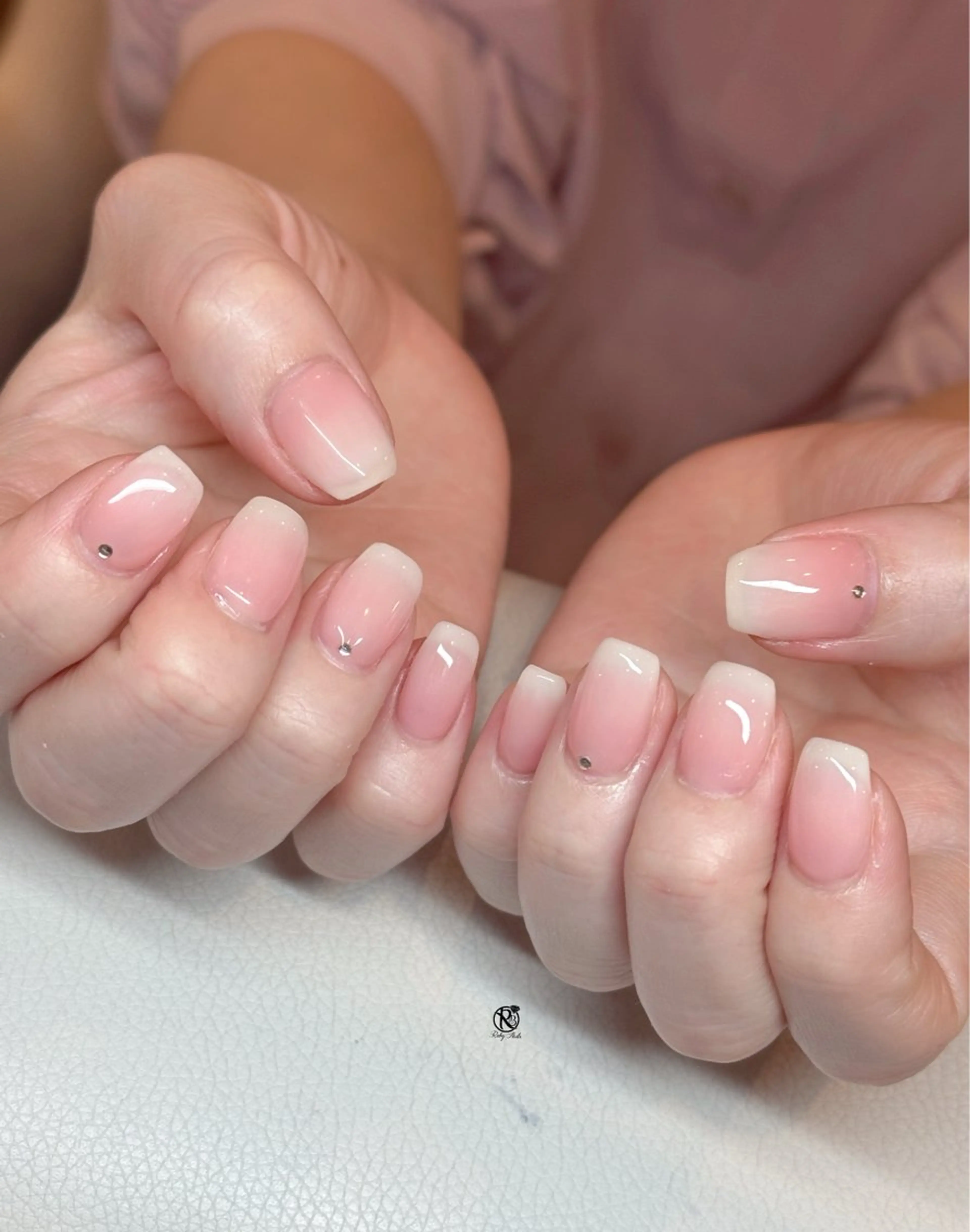 ネイル チークネイル ドット フレンチネイル グラデーション ハート ハンドネイル Ruby Nail 霞ヶ関店のネイルデザイン