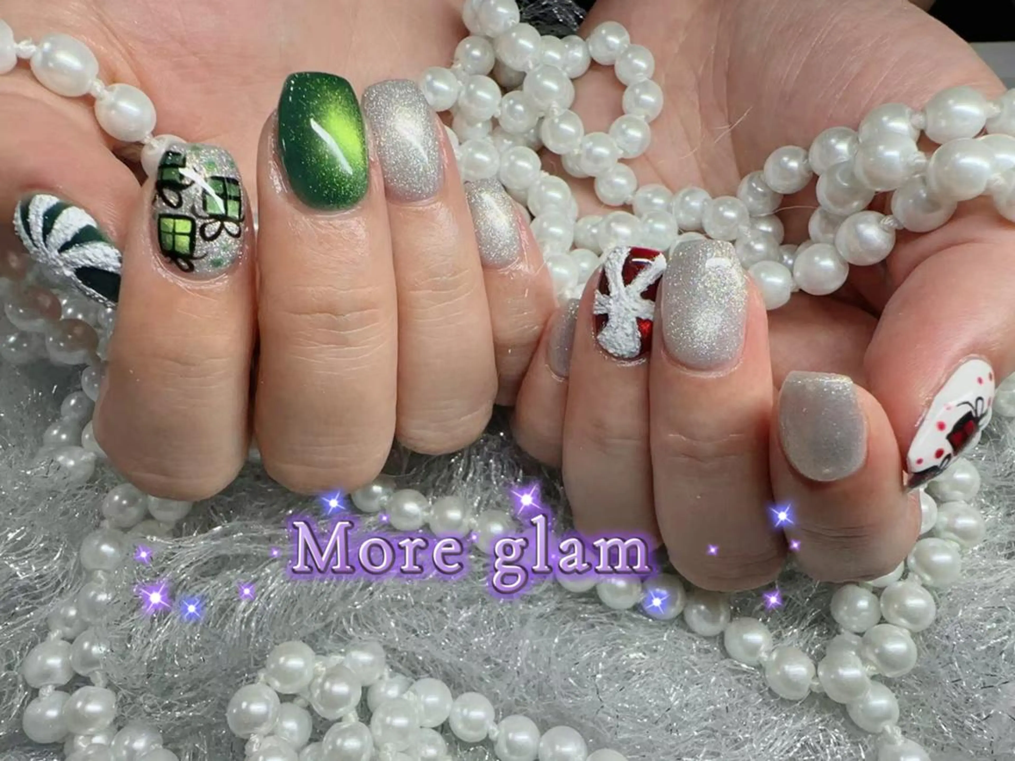 ネイル More Glam 池袋東口店のネイルデザイン