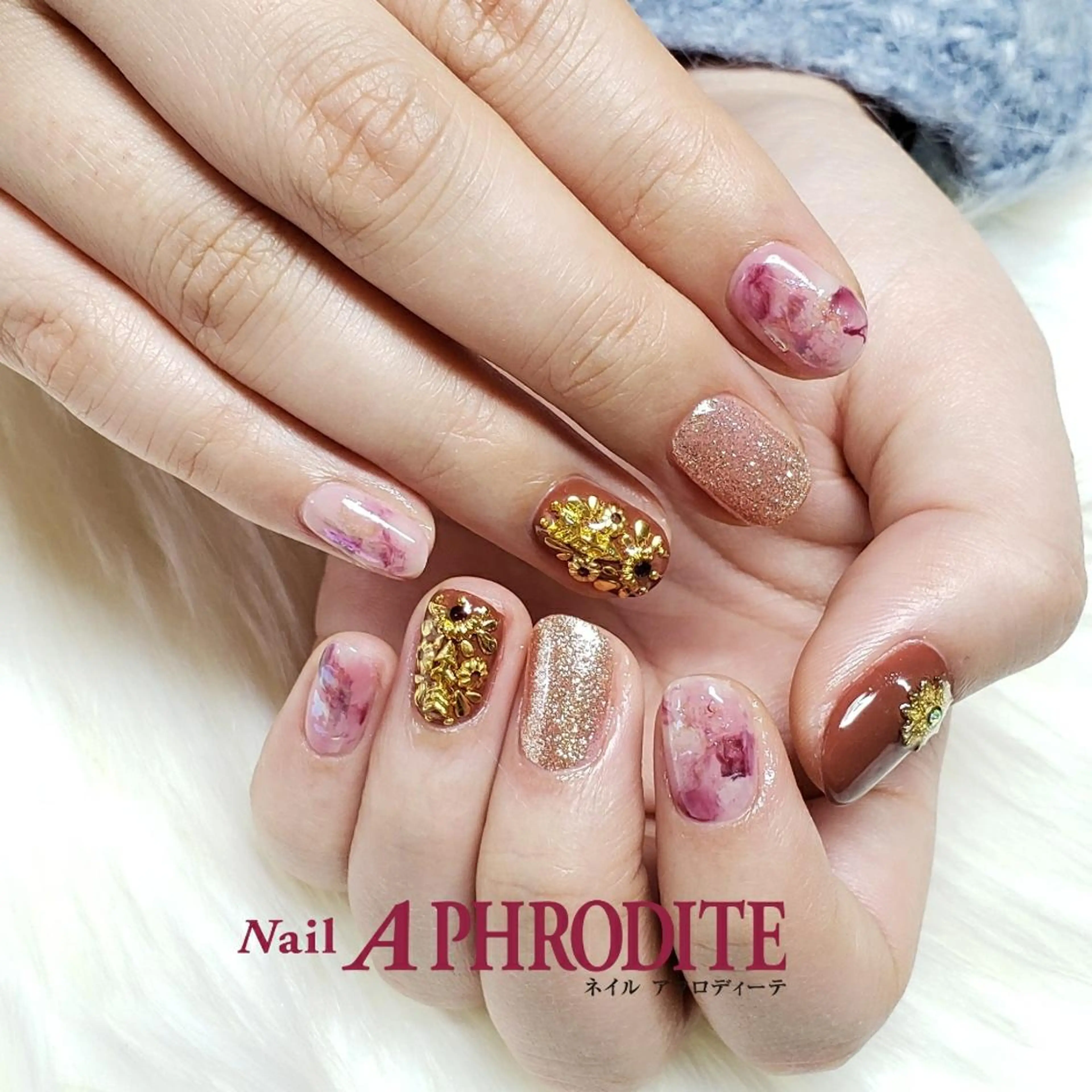 ネイル 持ち込み ハンドネイル Nail Aphroditeのネイルデザイン