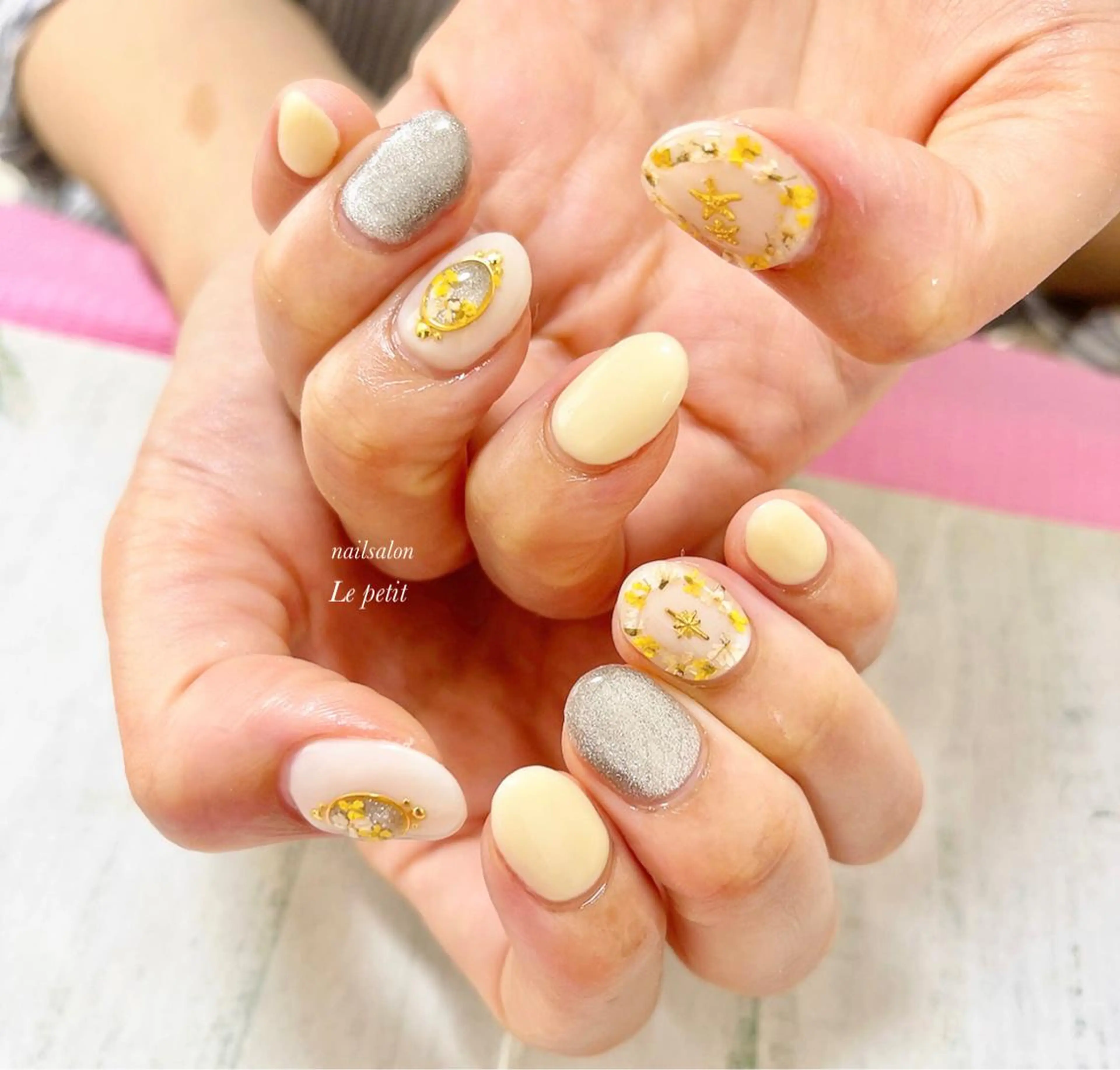 ネイル 石野 広佳のネイルデザイン