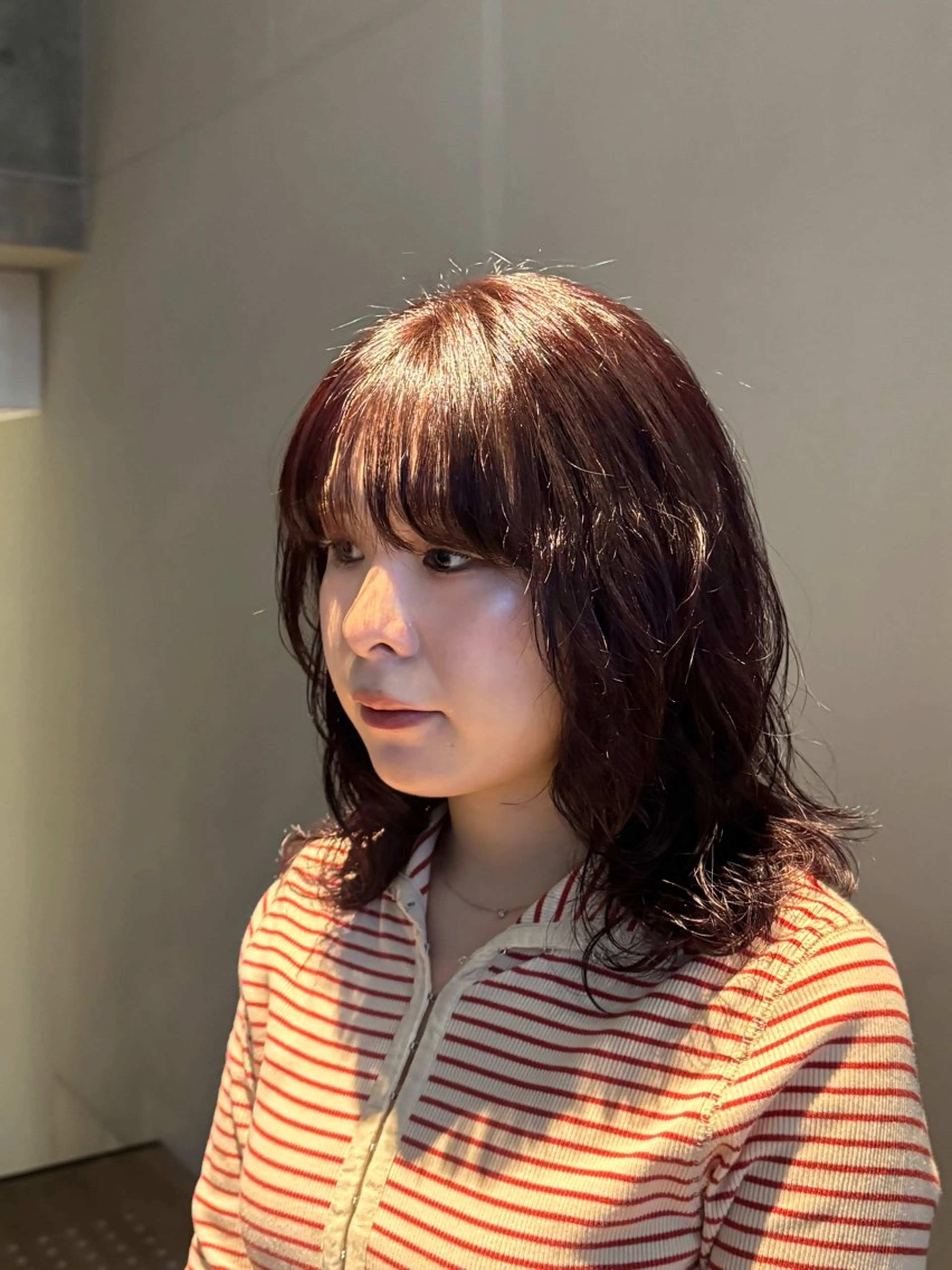 ミディアム ヘアカラー トリートメント 艶カラー×レイヤー 🪽maiのヘアスタイル
