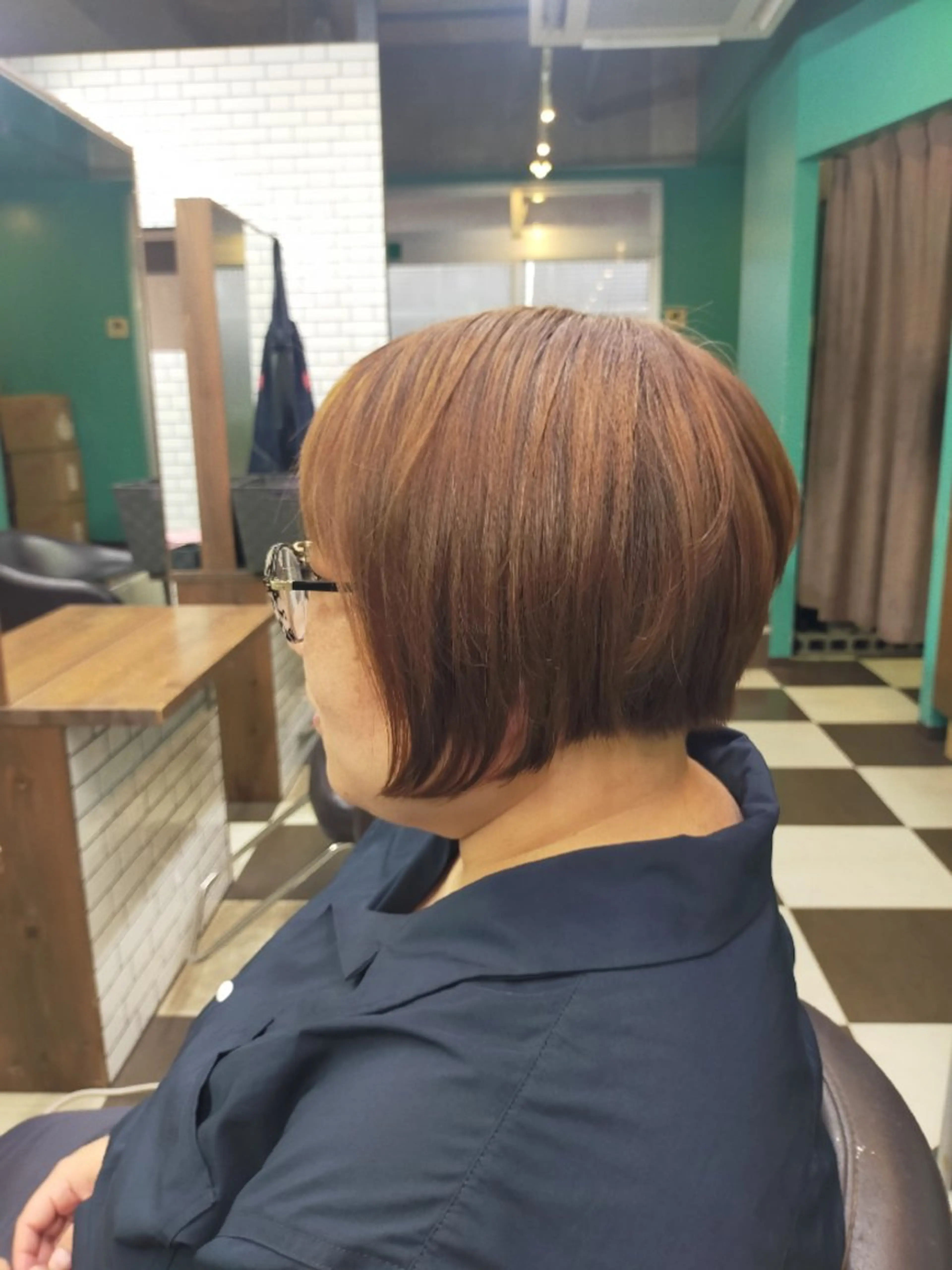 ショート カラー ベージュカラー ピンクカラー ピンクベージュ ボブ カット ヘアカラー トリートメント 大城 正樹のヘアスタイル