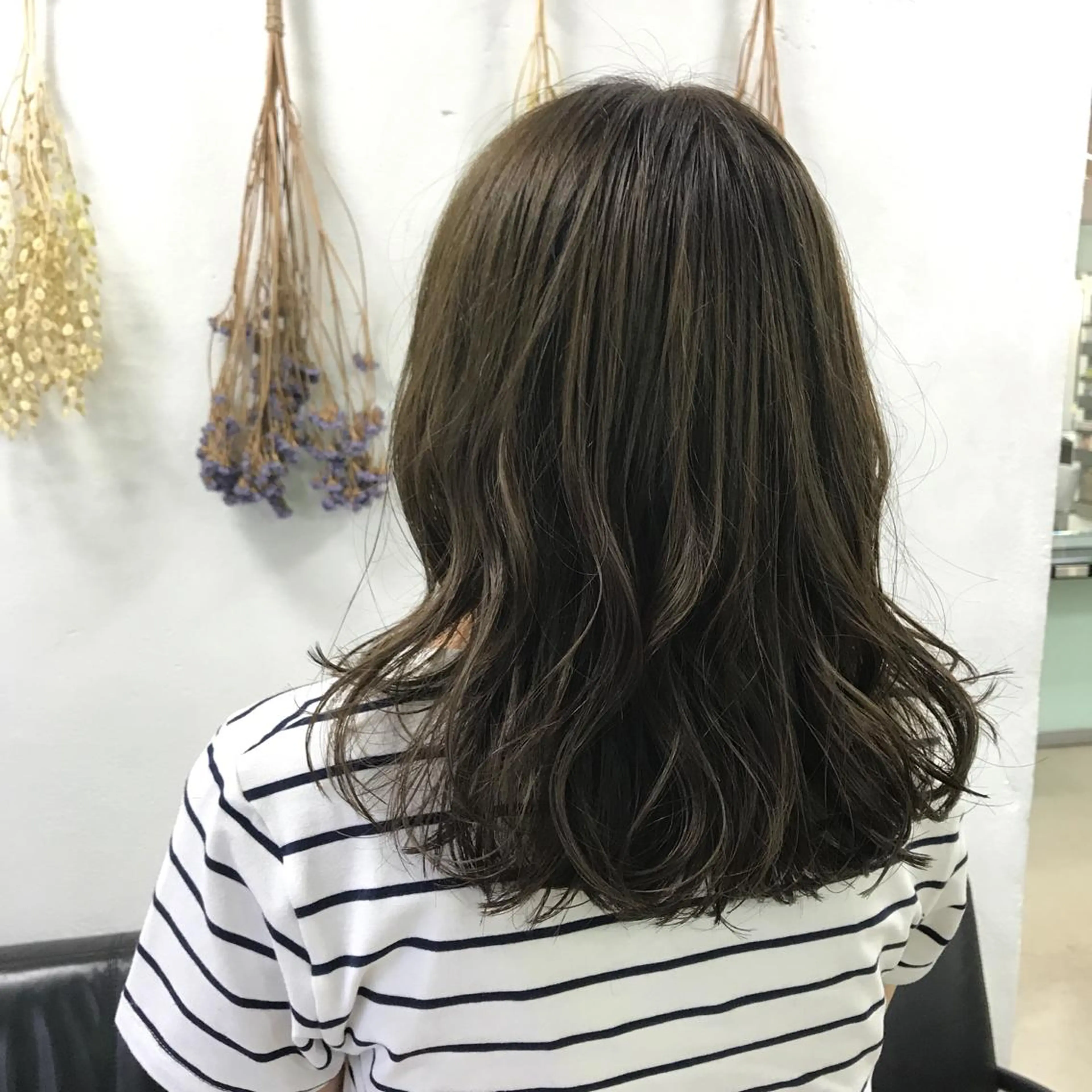 セミロング カラー 韓国ヘア🇰🇷/ レイヤーカット✂︎のヘアスタイル