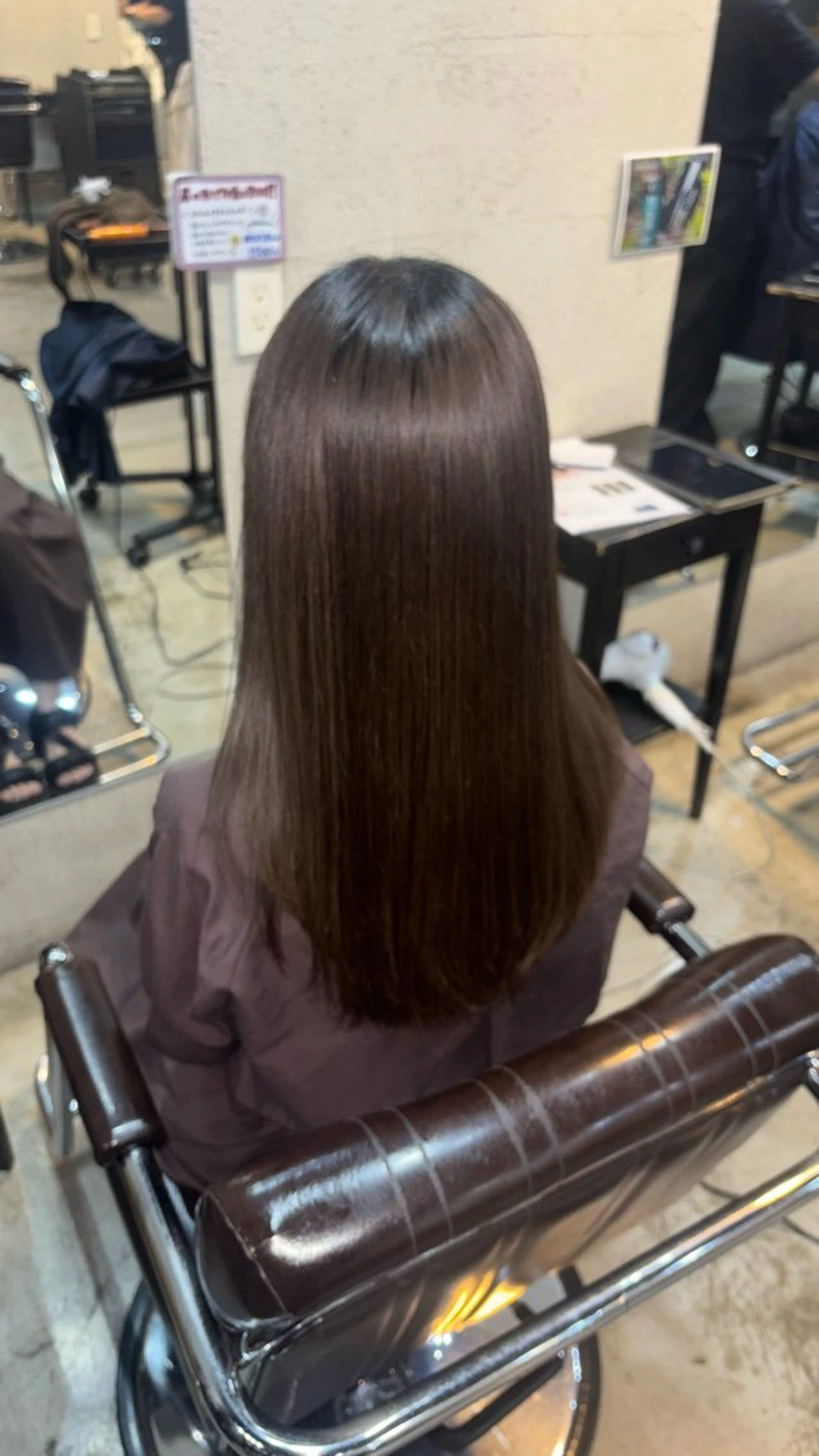 ロング カラー グレージュ 小池 かなこのヘアスタイル