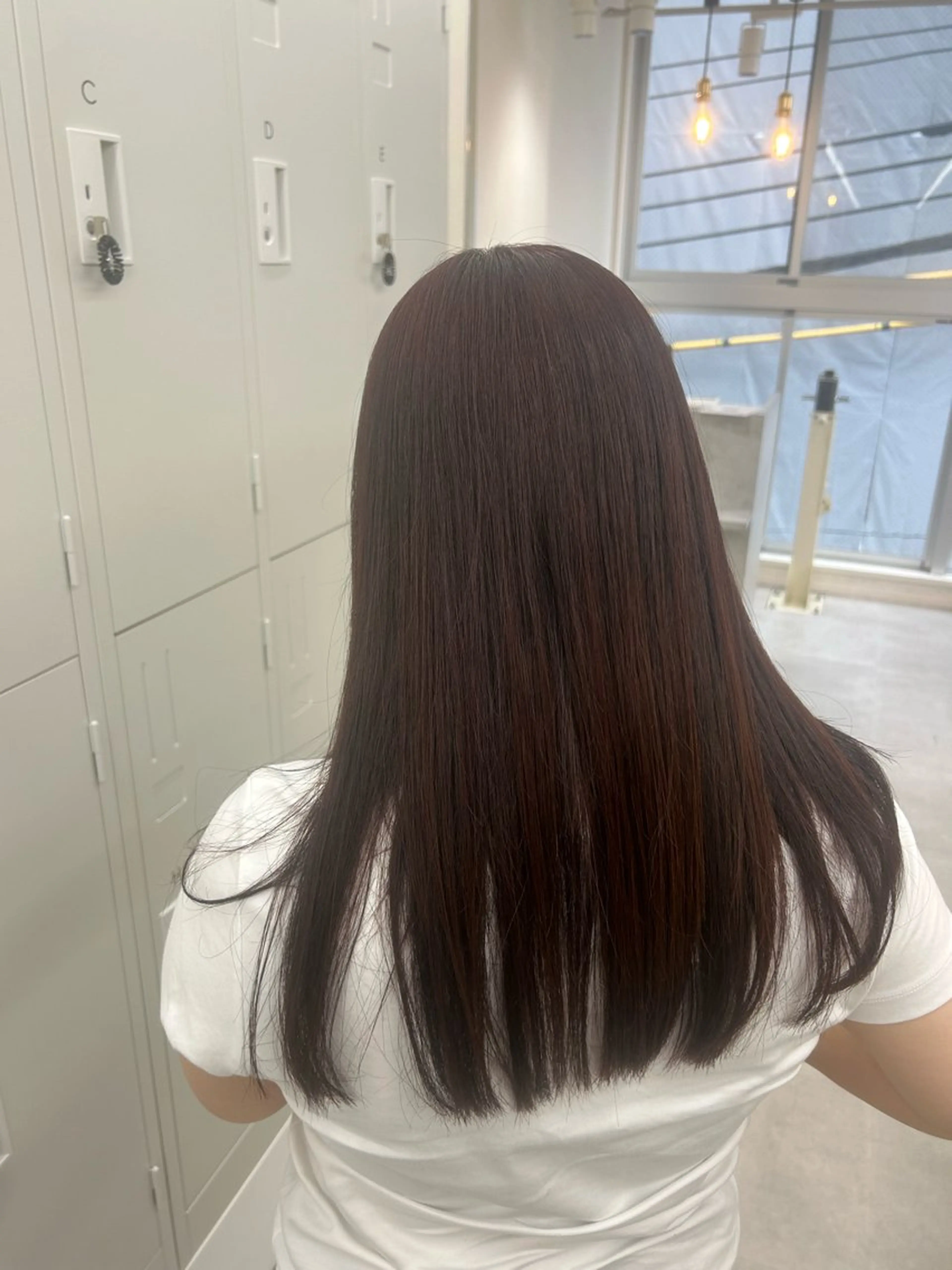 セミロング ルナ/レイヤー /ベージュのヘアスタイル