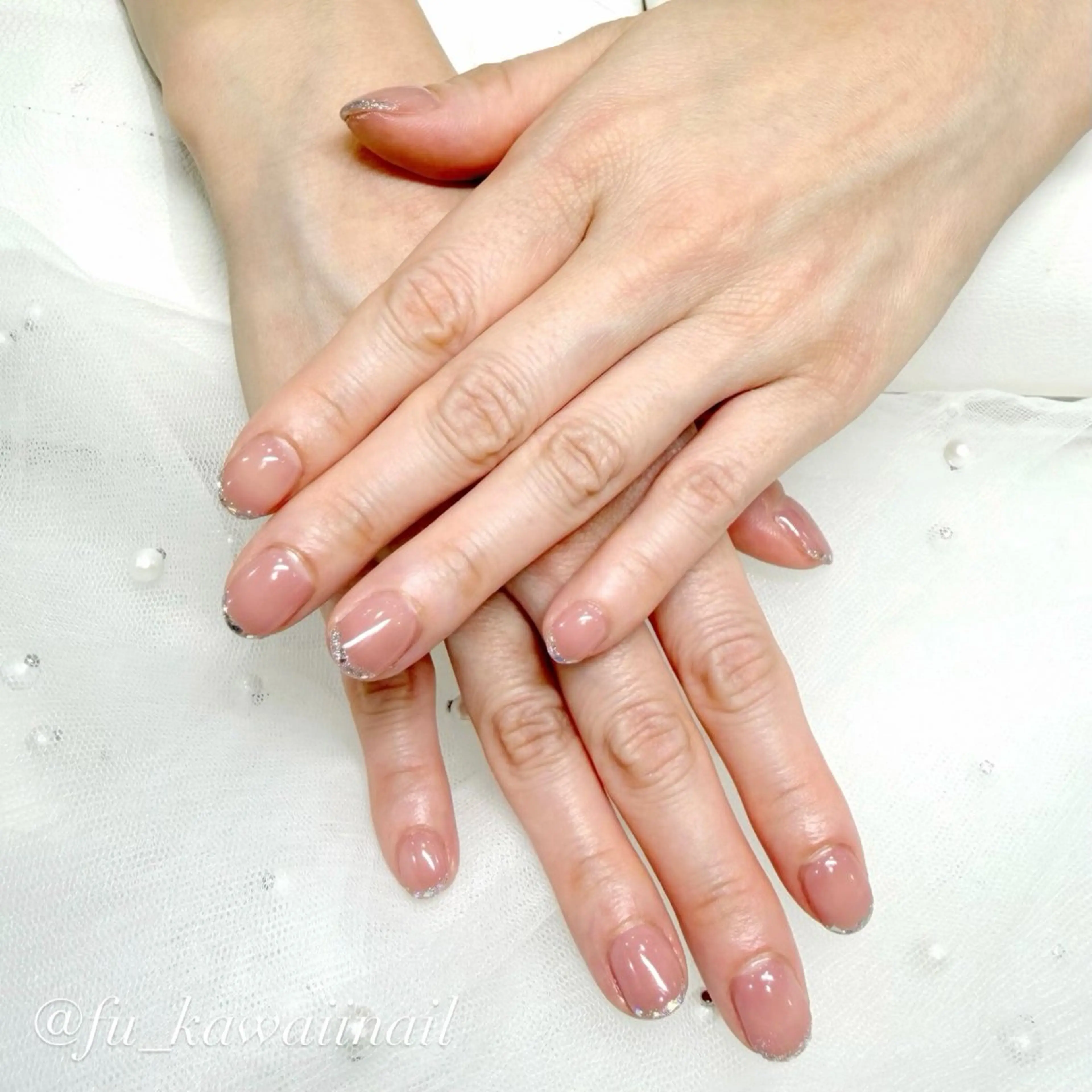 ネイル フレンチネイル ガラスフレンチ ハンドネイル 🪞ヤギフウカ🪞 渋谷ネイルのネイルデザイン