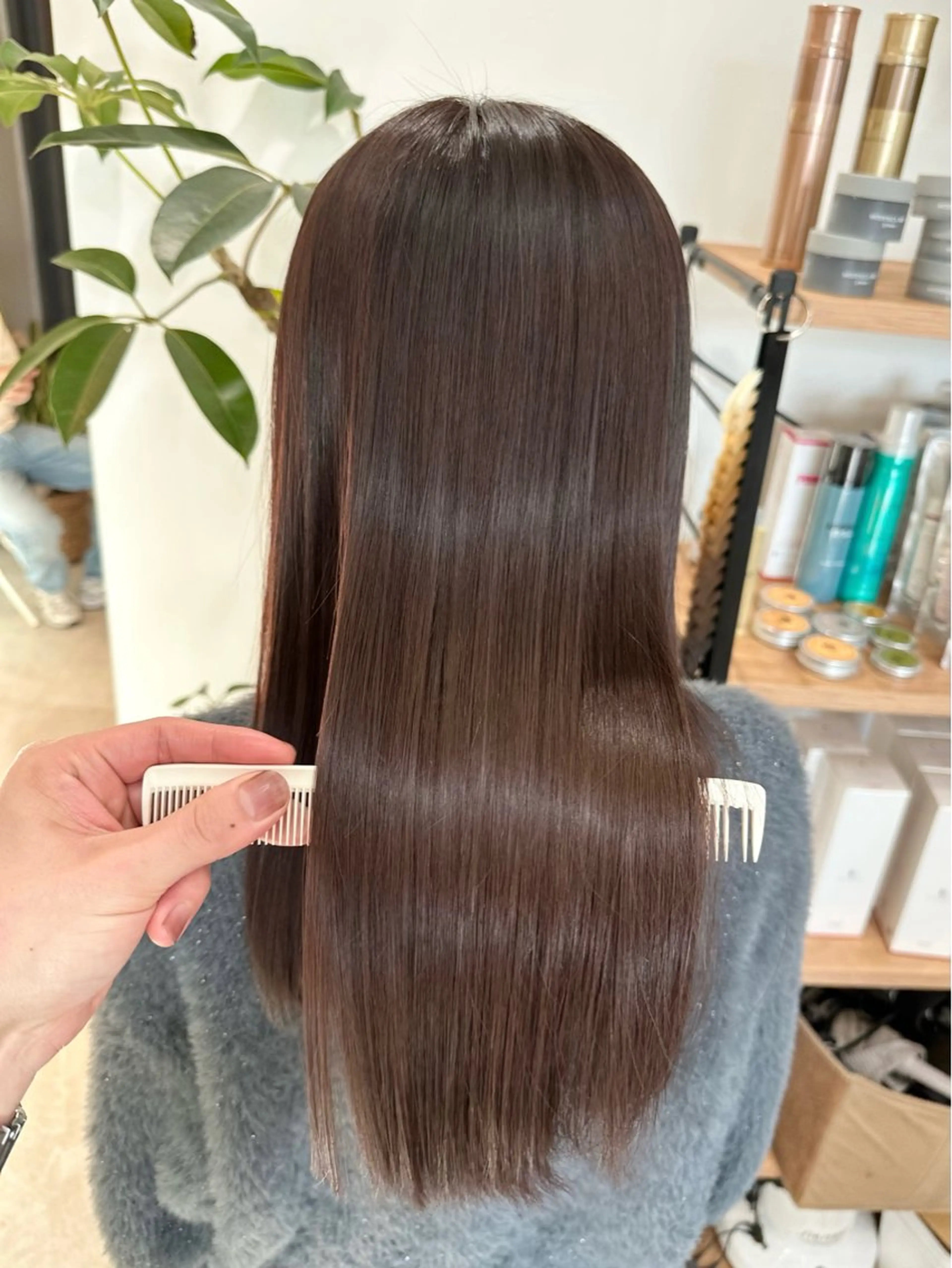 セミロング チョコレートブラウン カット ヘアカラー トリートメント ✨透明感カラー/縮毛 恵比寿HAYATO✨のヘアスタイル