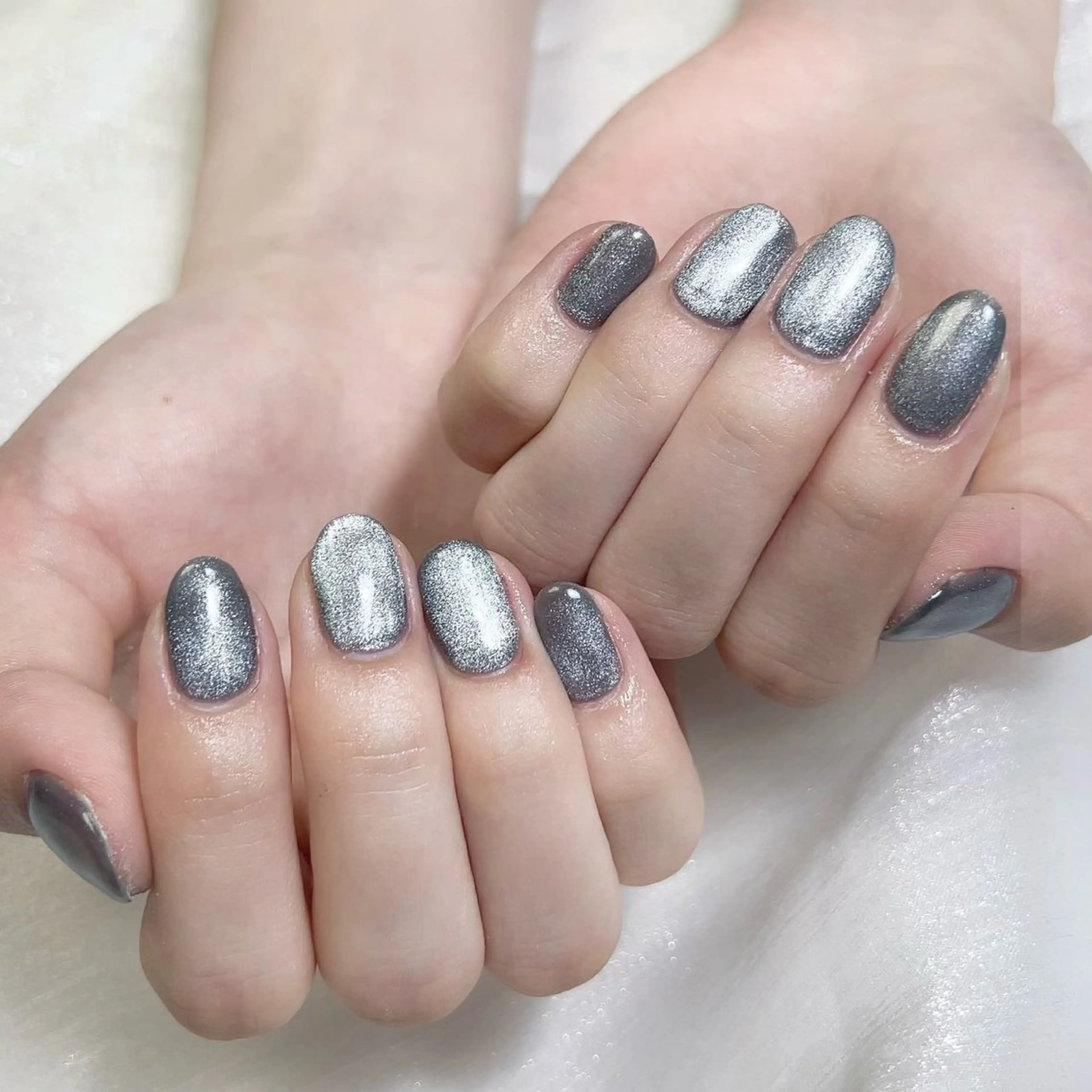 ネイル アートネイル オーロラネイル ガーリー キラキラネイル 韓国ネイル ハンドネイル Nail salon 木にいるのネイルデザイン