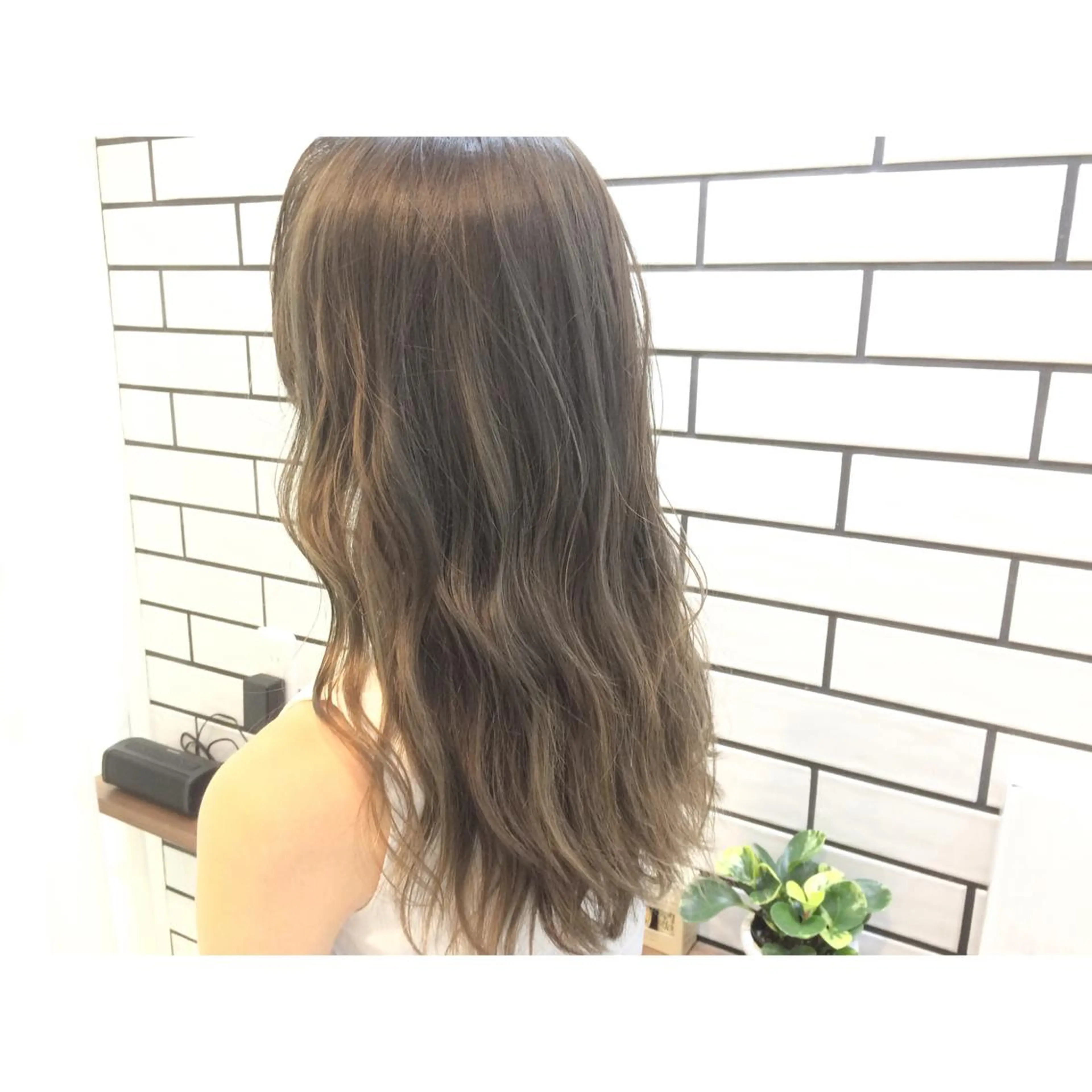 セミロング カラー パーマ ヘアアレンジ グレージュ ハイライトカラー ハイライト 中村 ダイスケのその他イメージ