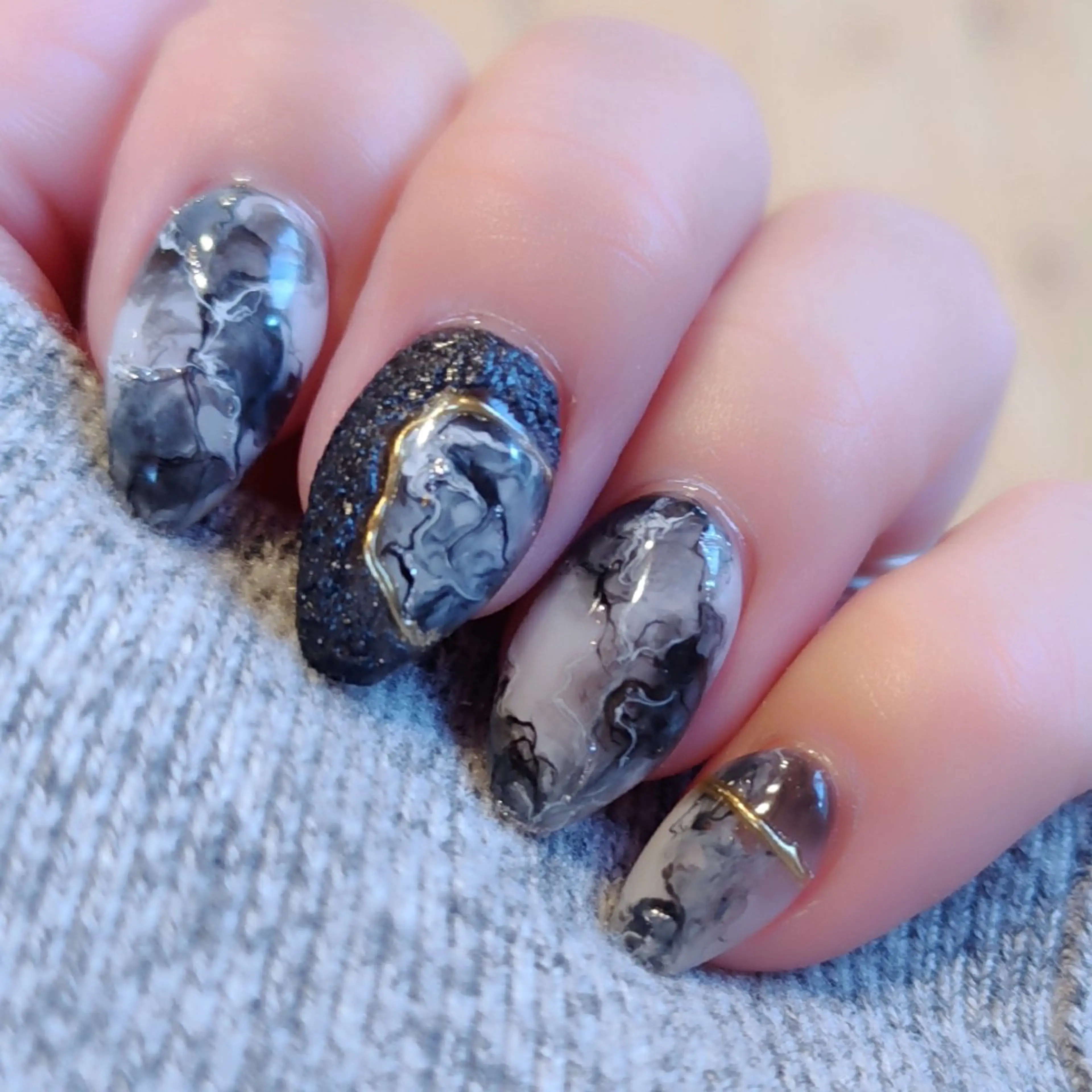 ネイル 大理石ネイル(マーブル) nails muu まゆのネイルデザイン