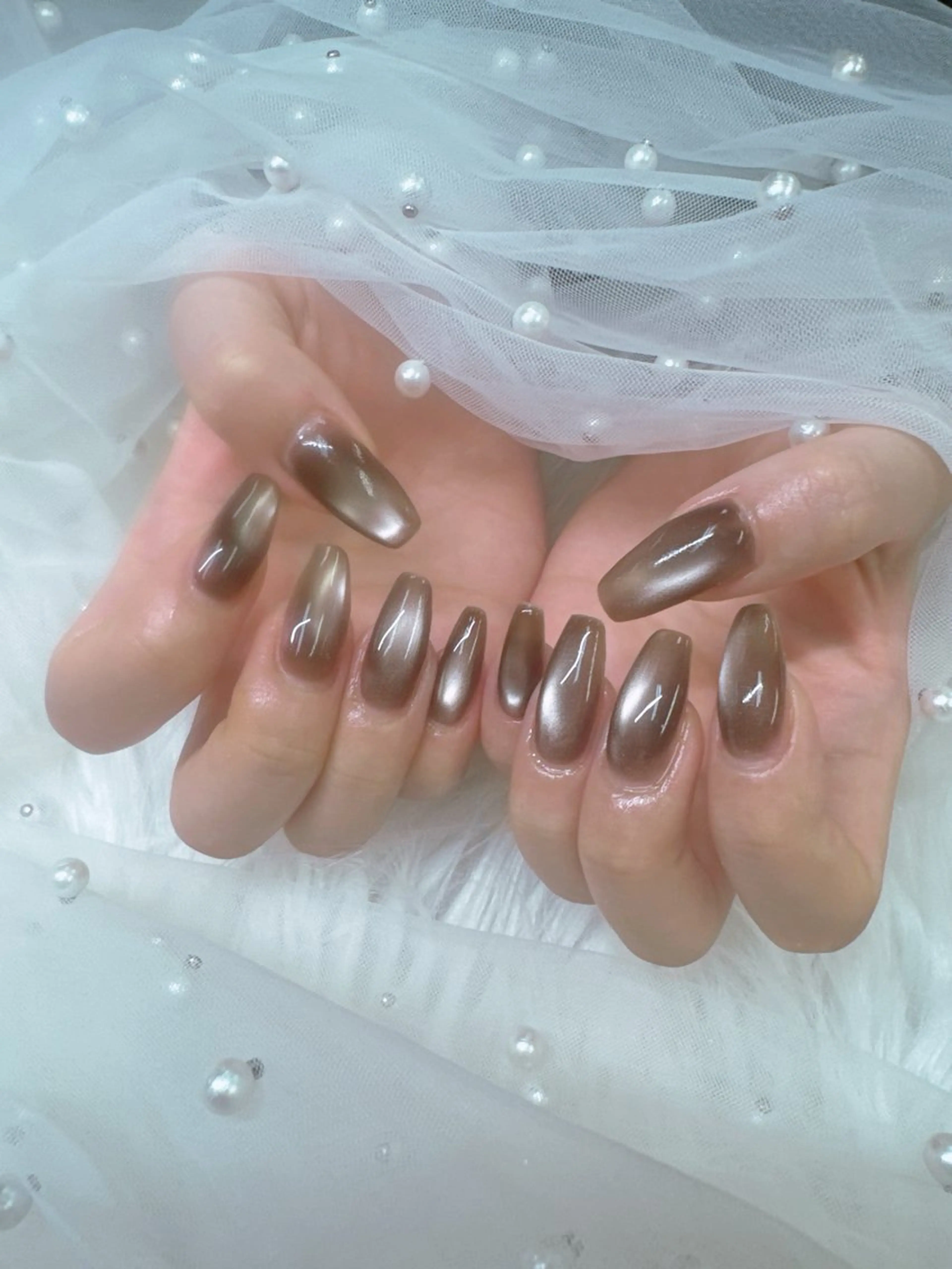 ネイル ボルドー ジェルネイル キラキラネイル ロングネイル マグネットネイル ハンドネイル Queeens nailのネイルデザイン