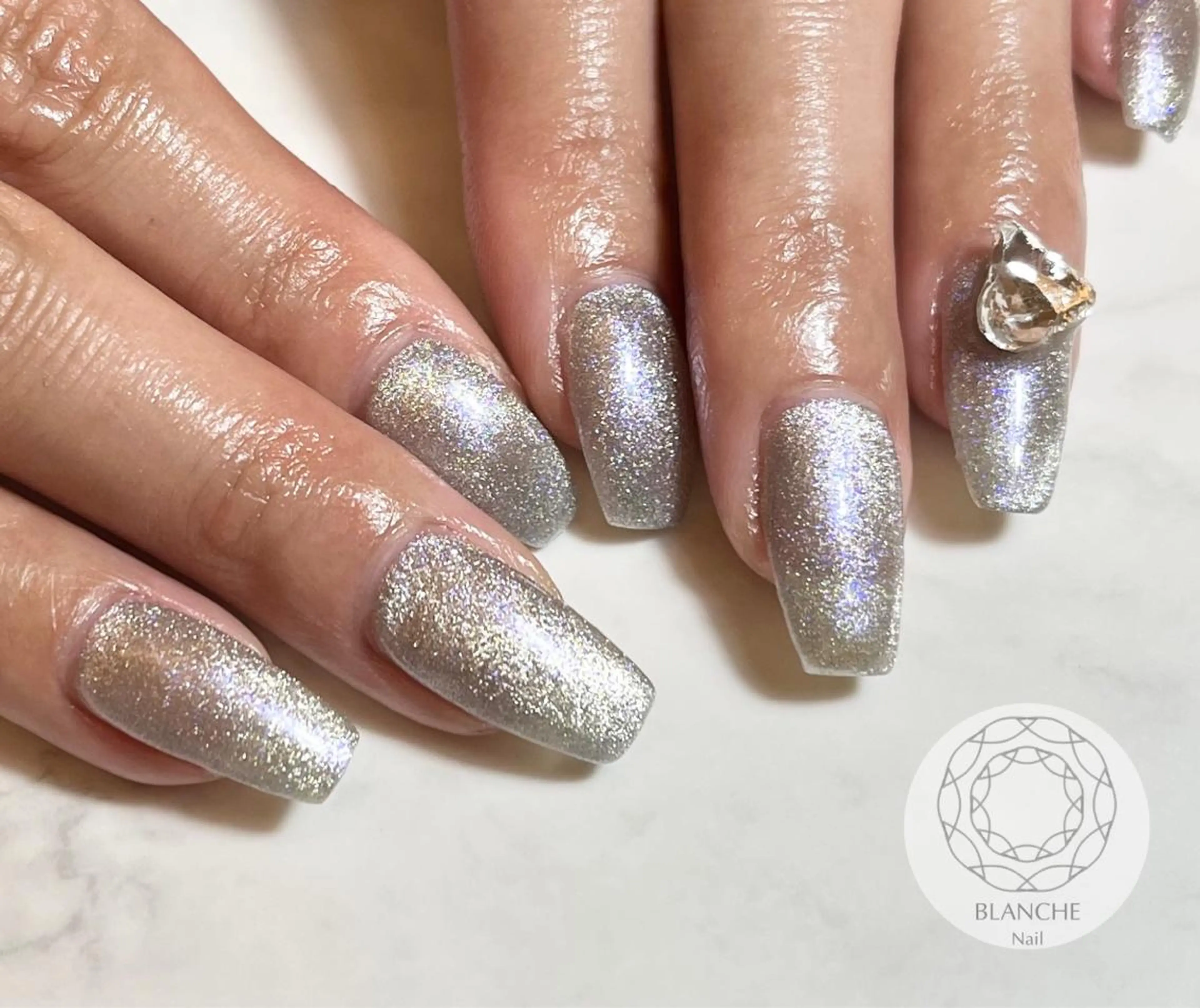ネイル BLANCHE Nailのネイルデザイン