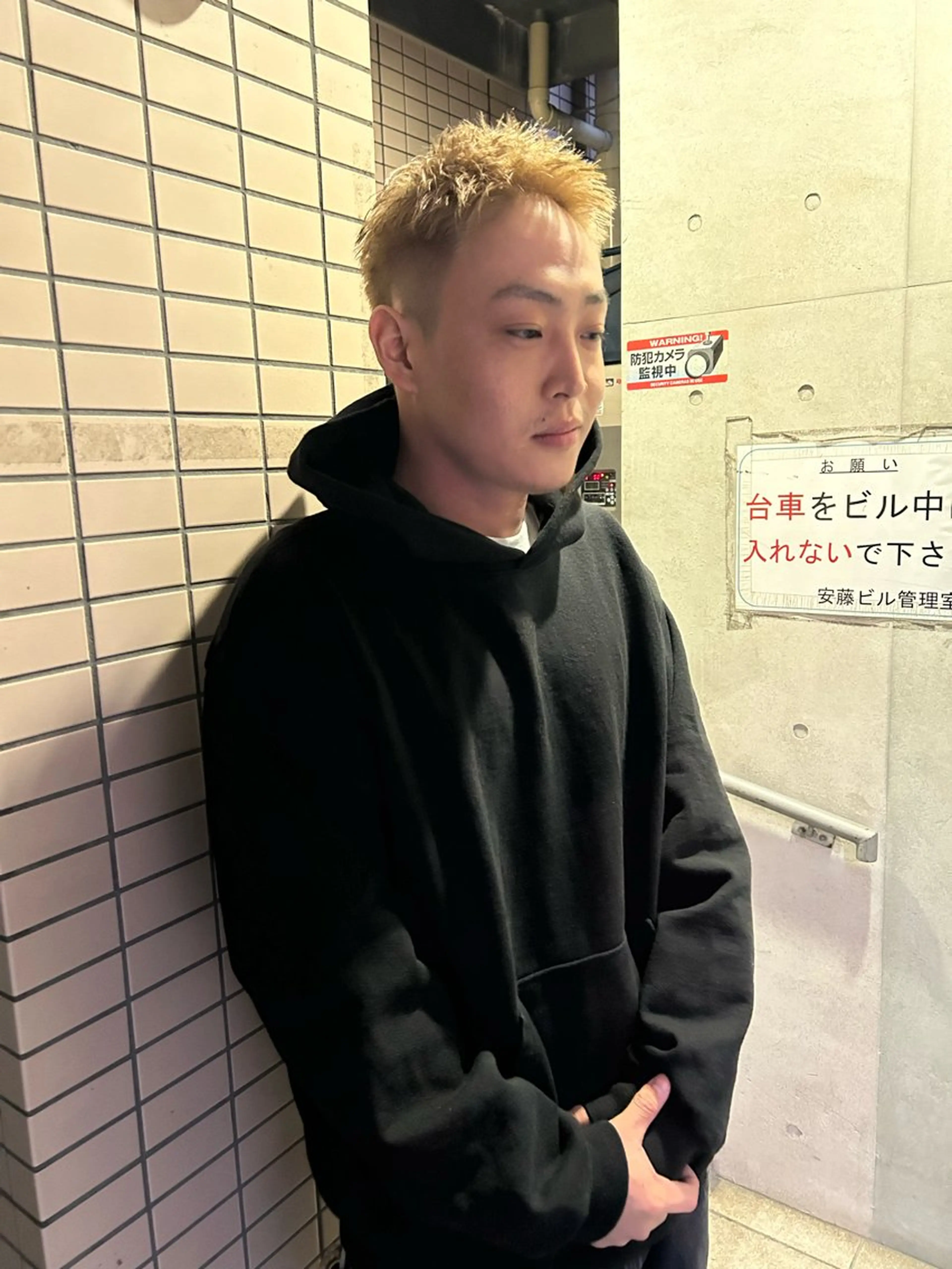 ショート カラー メンズ メンズブリーチ メンズハイライト メンズインナーカラー メンズパーマ プードルパーマ 💈メンズ短髪特化 ✂︎伊藤大輝💈のヘアスタイル