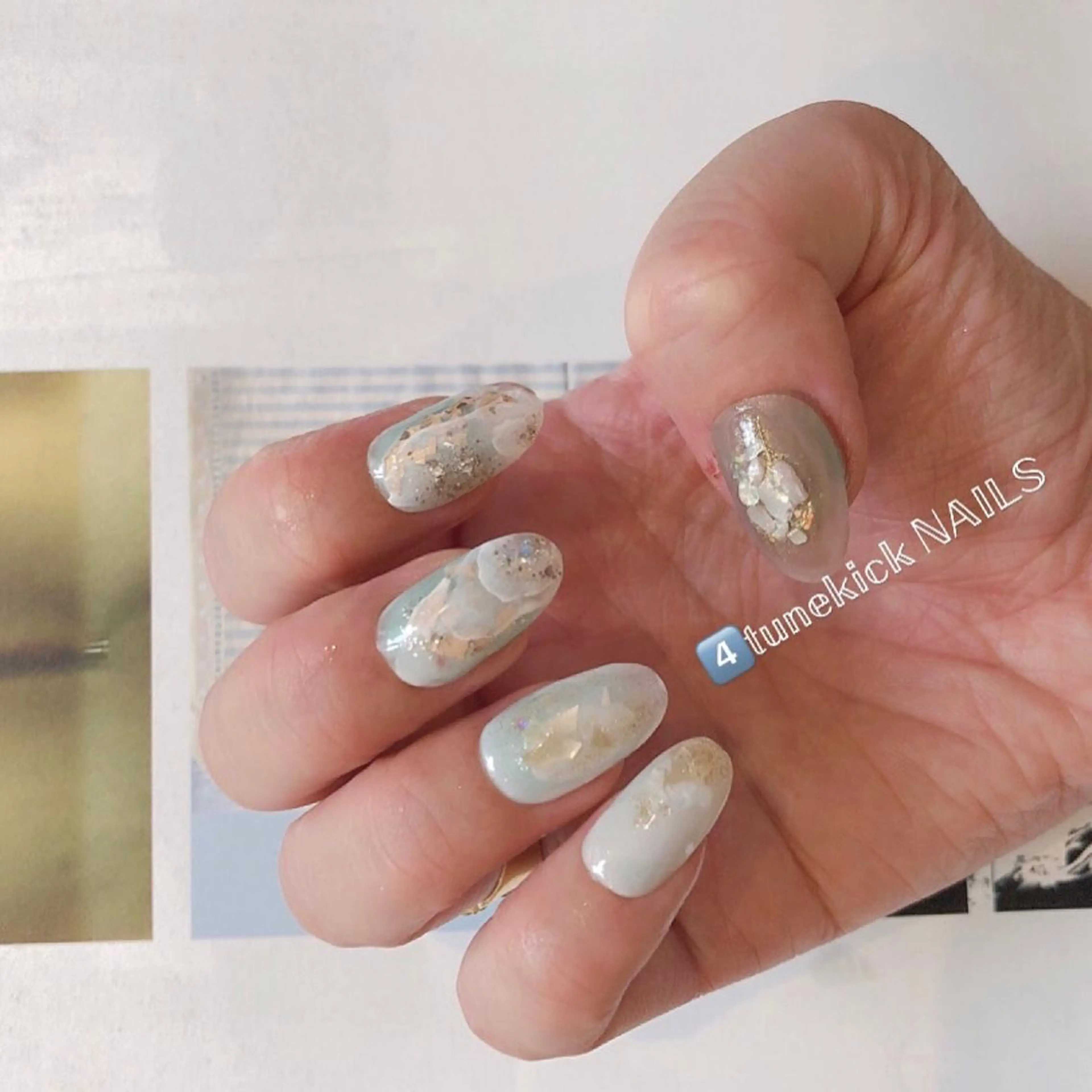 ネイル ニュアンスネイル ホワイト 4tunekick NAILS(フォーチュンキックネイルズ)所属・星野 淳子のネイルデザイン