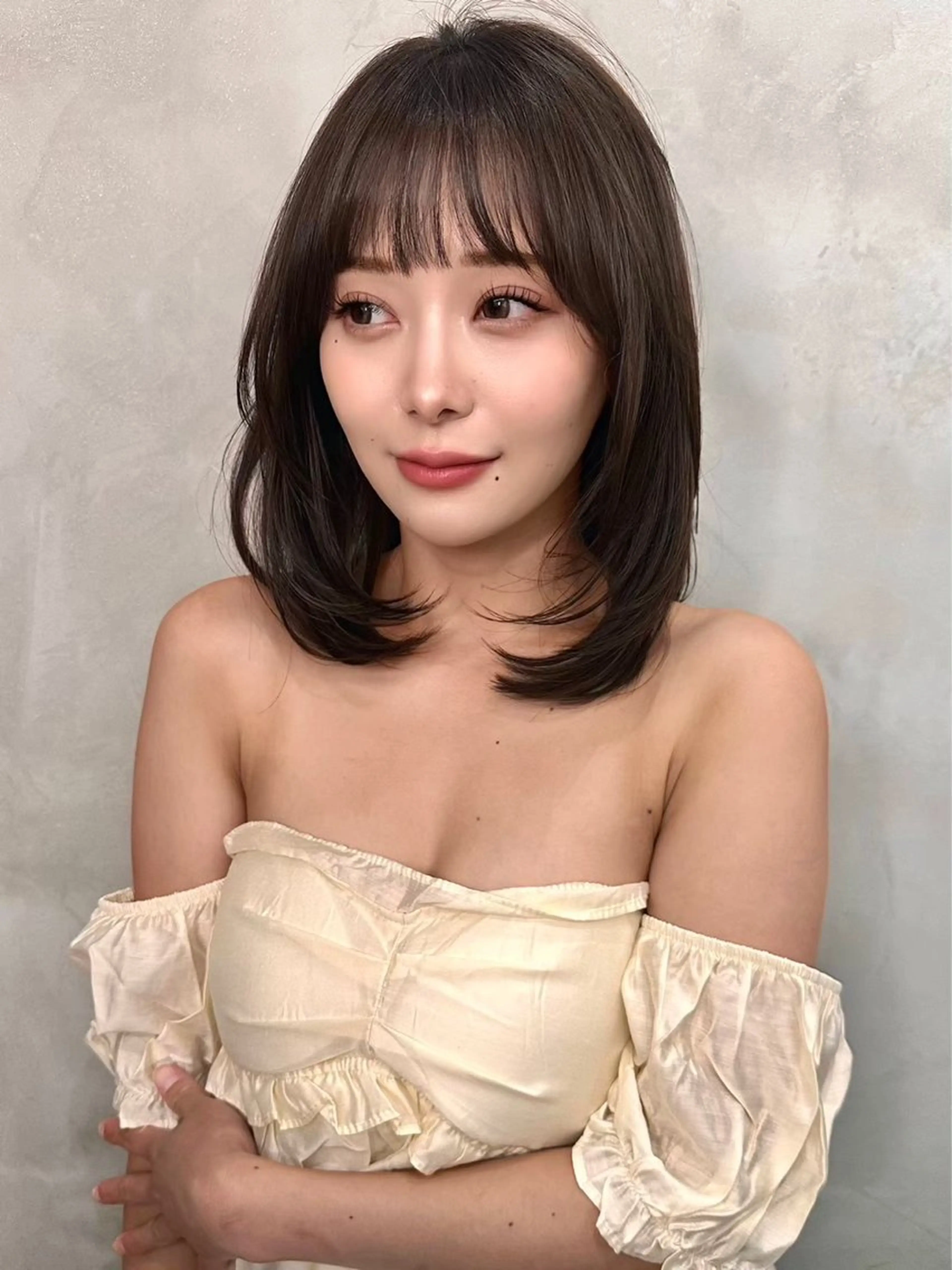 ミディアム カラー グレージュ オリーブグレージュ オリーブグレー 髪質改善/はるみ🌙 韓国レイヤーのヘアスタイル