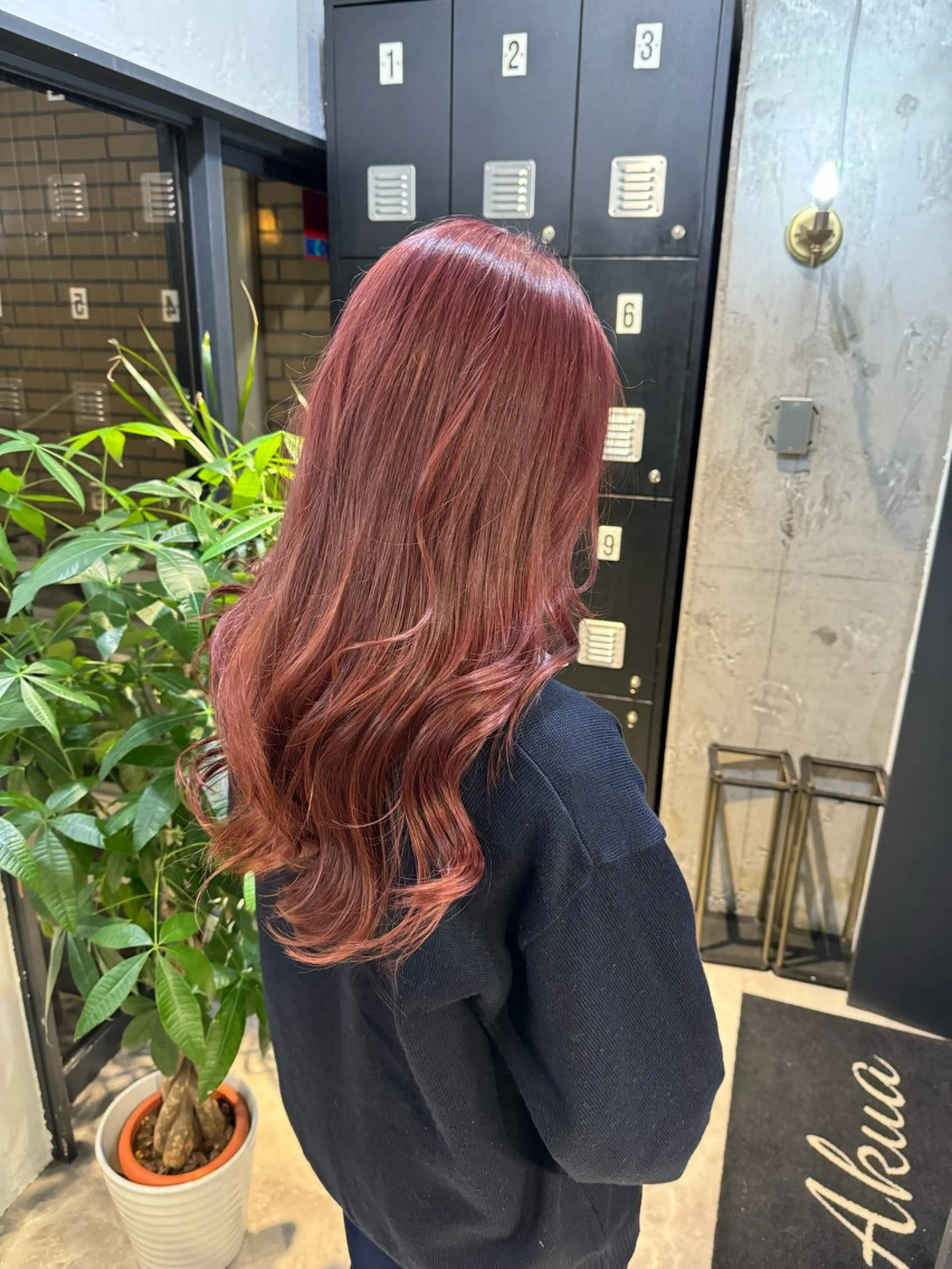 ロング カラー ピンクカラー レッドカラー ヘアカラー トリートメント ヘッドスパ Akua【代表】 Kazumaのヘアスタイル