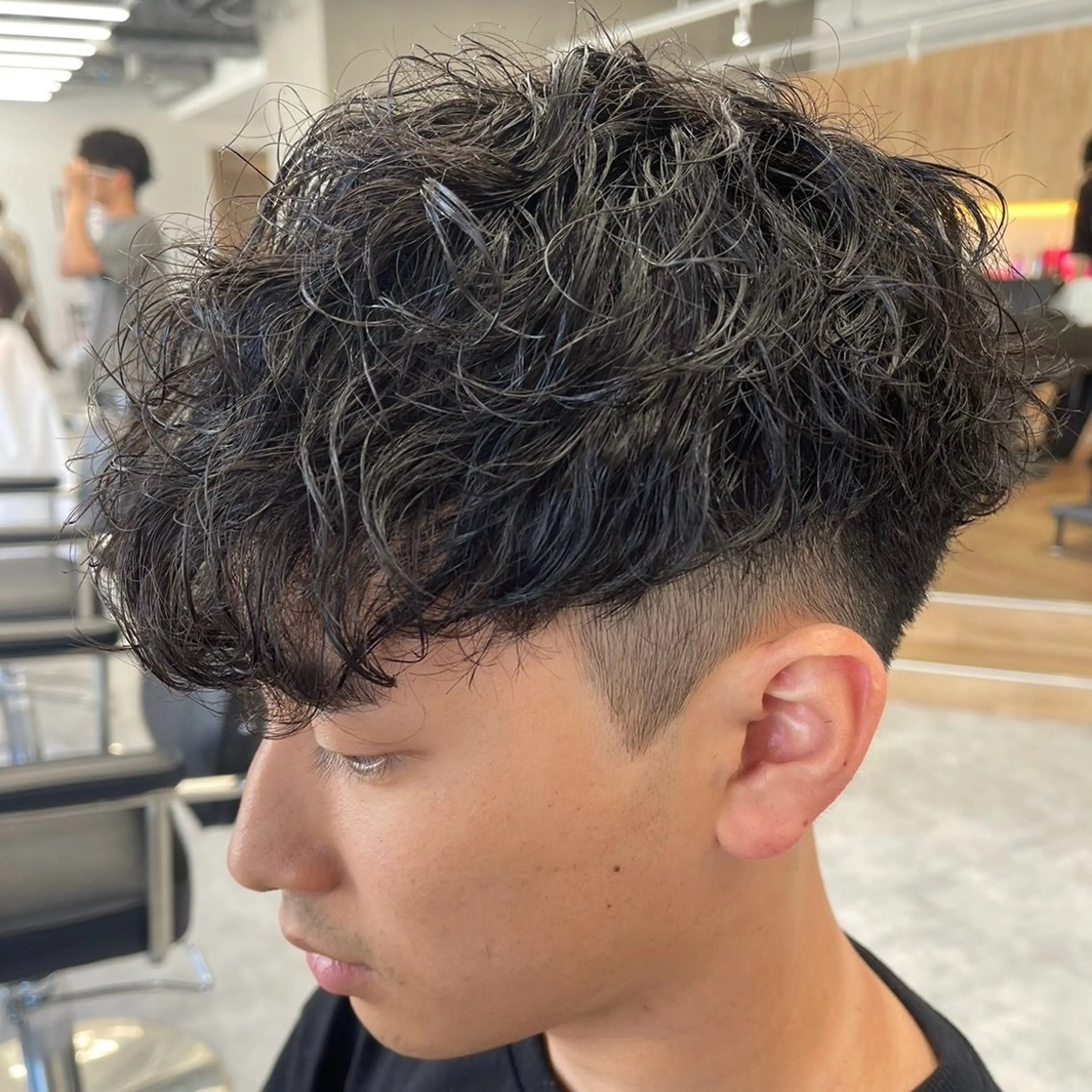 ショート パーマ メンズ スペインカール カット ヘアカラー パーマ メンズパーマ/波巻き 新潟/万代/夏芽🎀のヘアスタイル