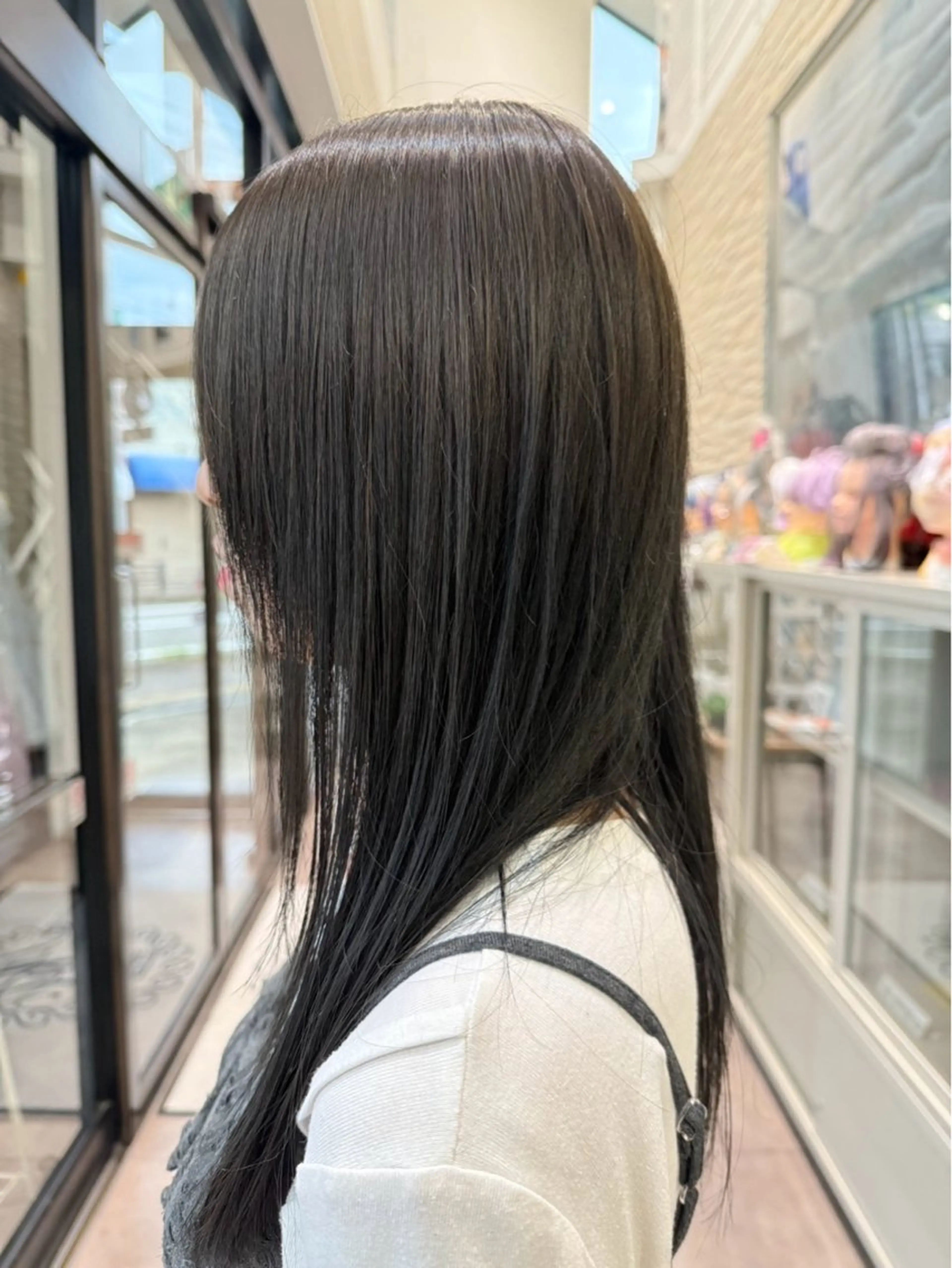 セミロング ヘアカラー 渡部 玲のヘアスタイル