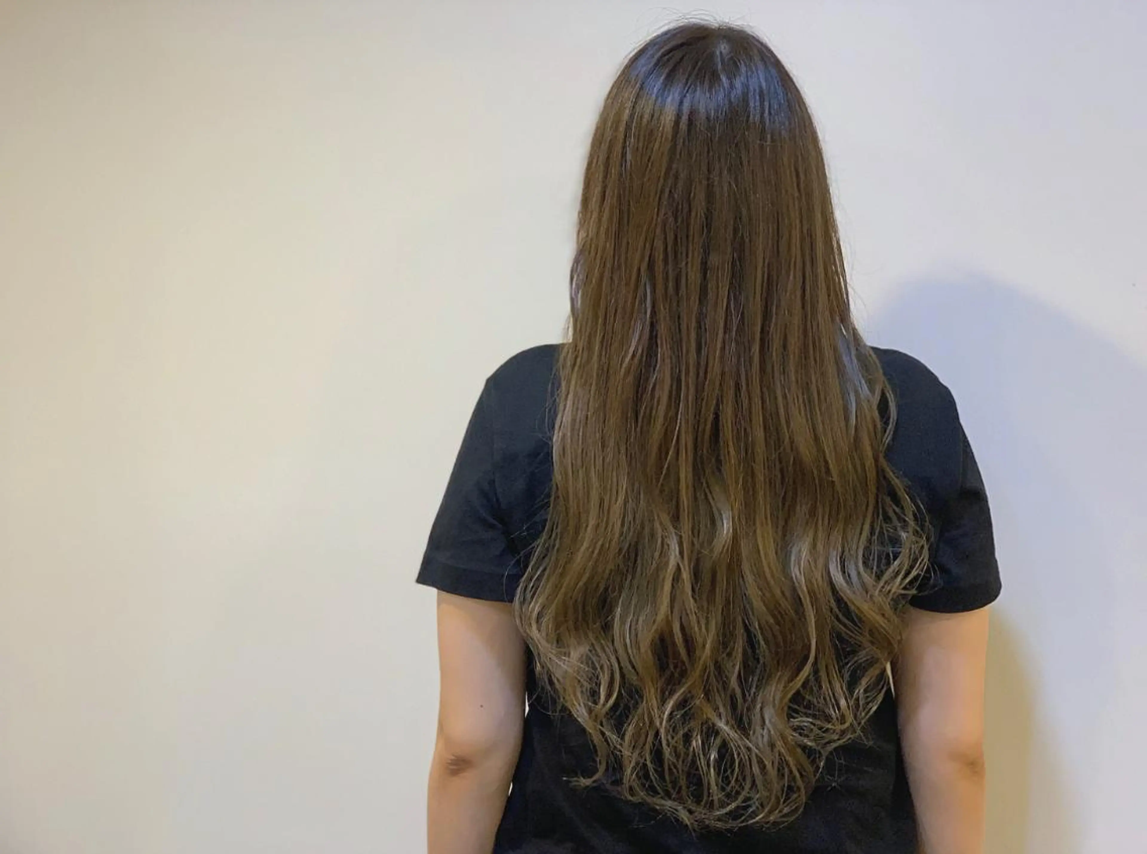 ロング カラー アッシュ ベージュカラー ブリーチ グラデーションカラー グレージュ 悠 亜のマツエク・マツパデザイン