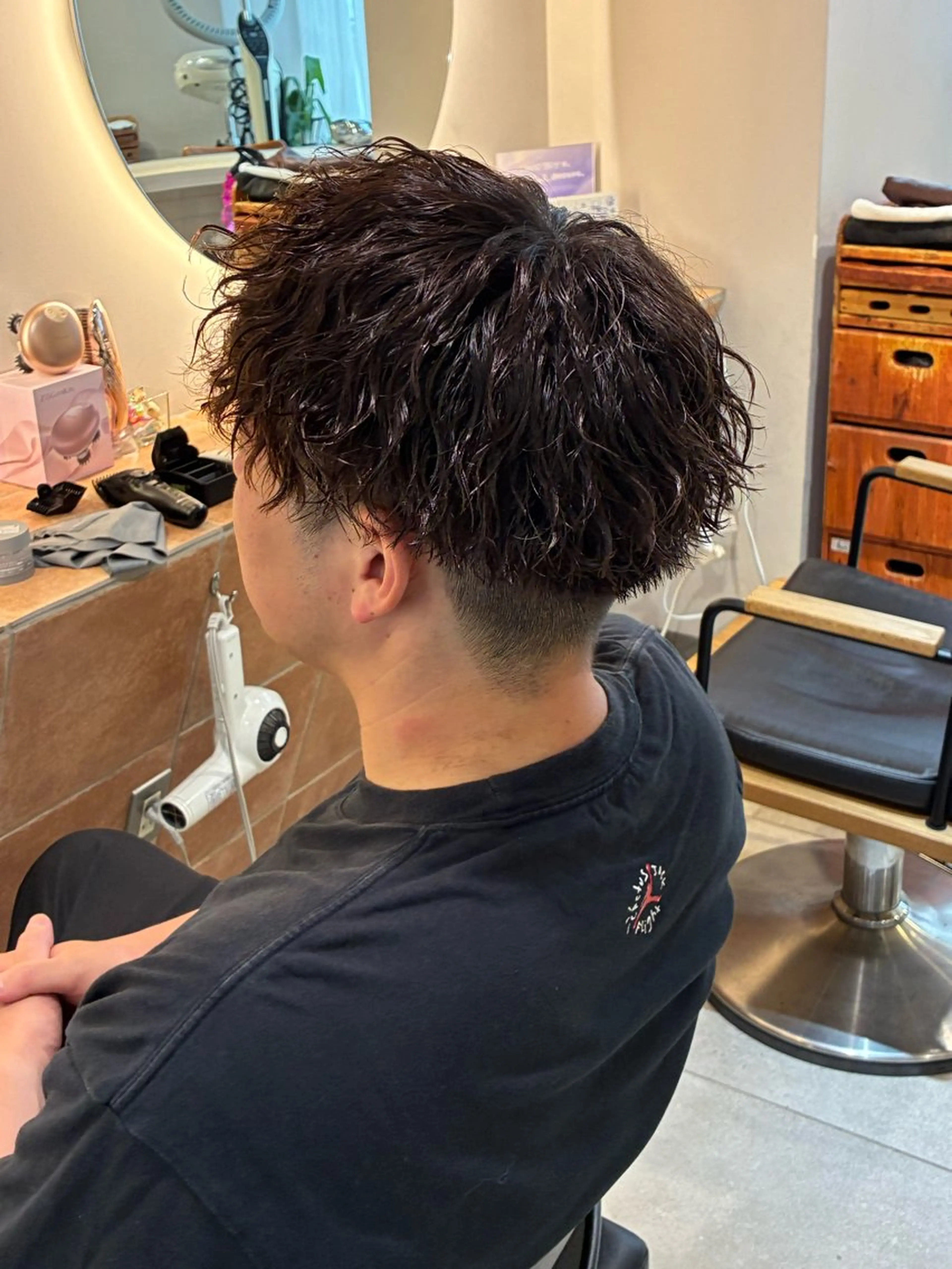 ショート パーマ メンズ メンズパーマ ツイストスパイラルパーマ スパイラルパーマ カット パーマ 横浜/メンズカット/ パーマ/志賀菜妃のヘアスタイル