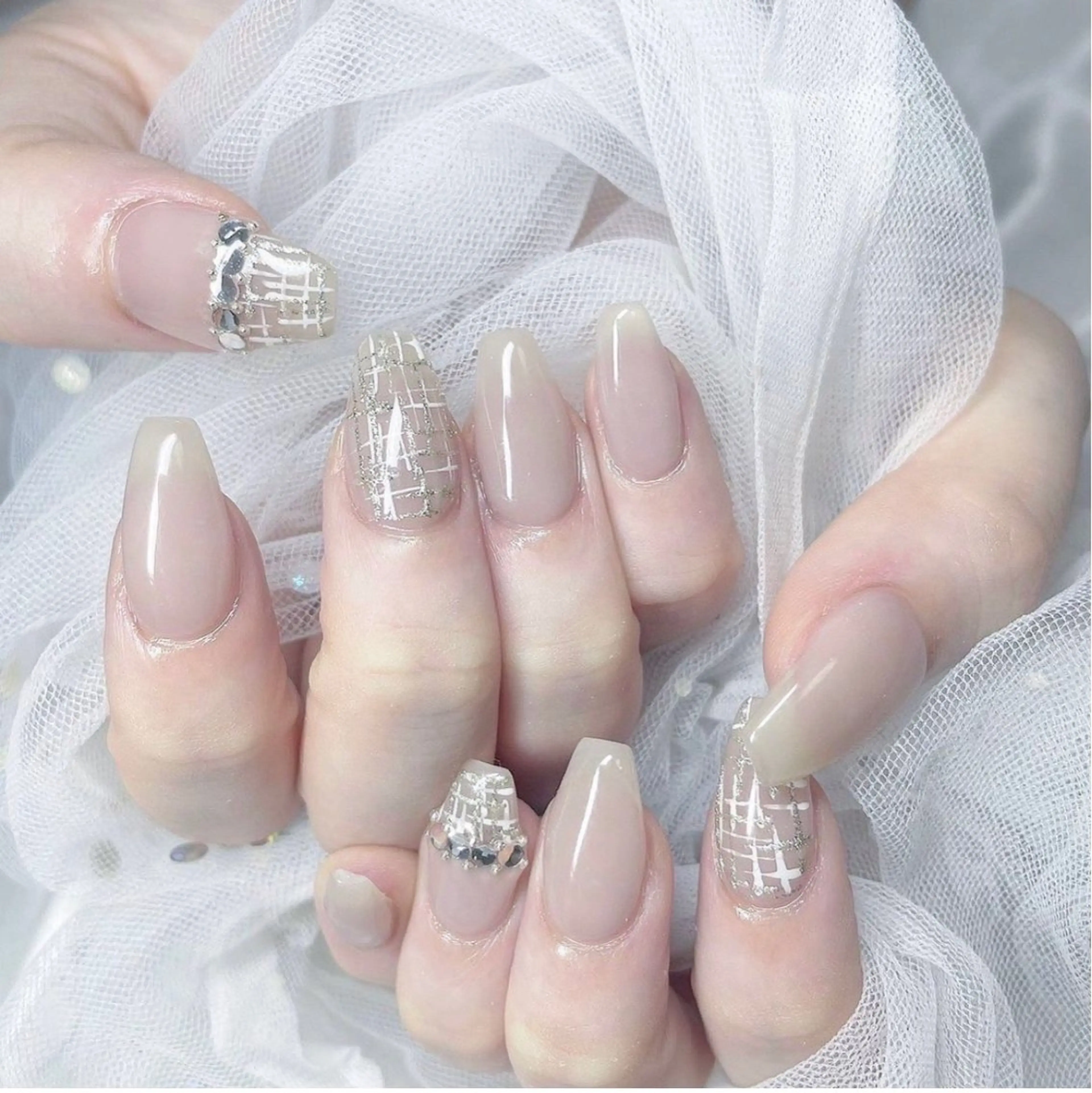 ネイル ハンドネイル Maya 🧊🫧‪のネイルデザイン