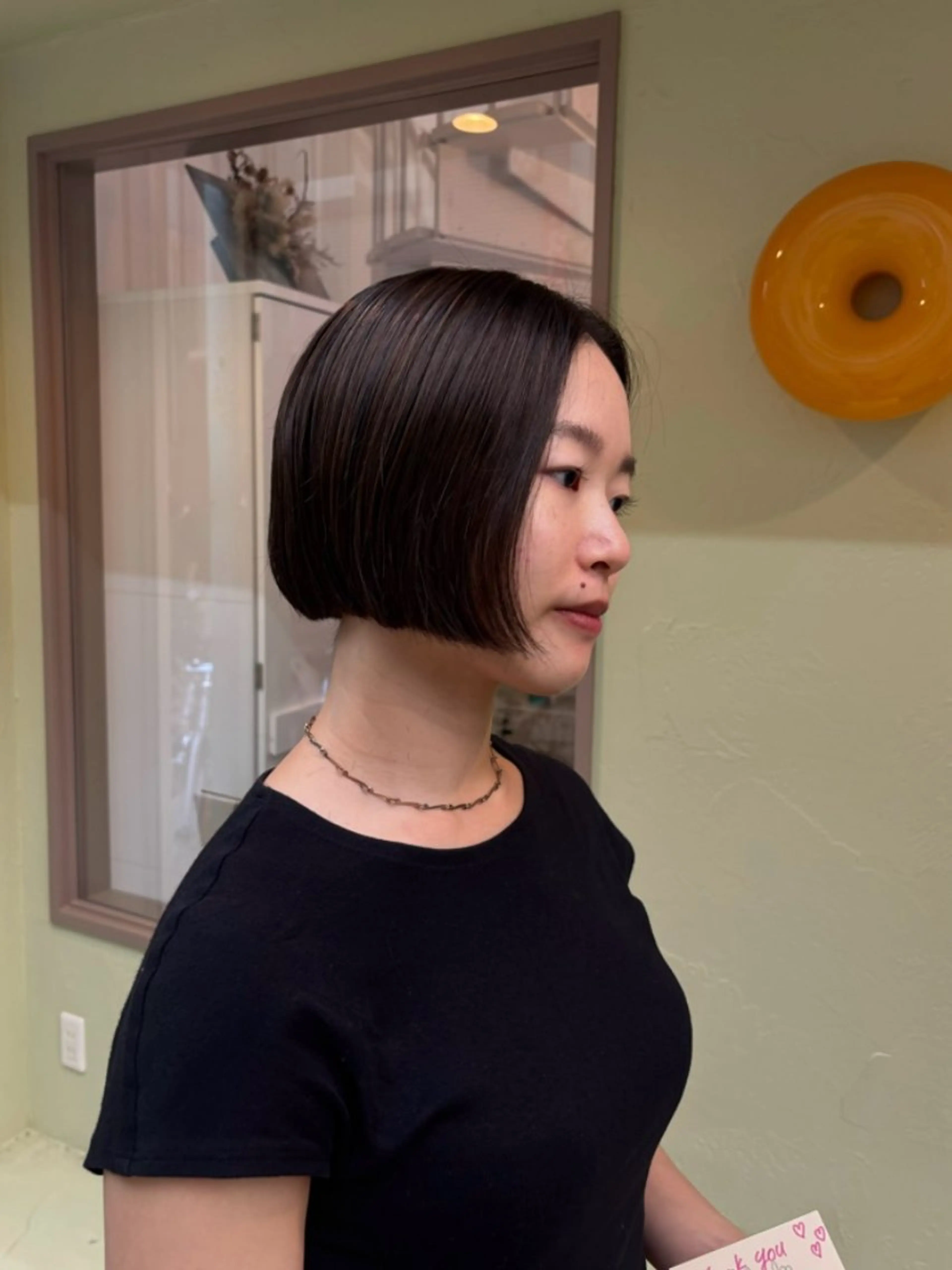 ショート anna/ラフパーマ /くすみベージュのヘアスタイル