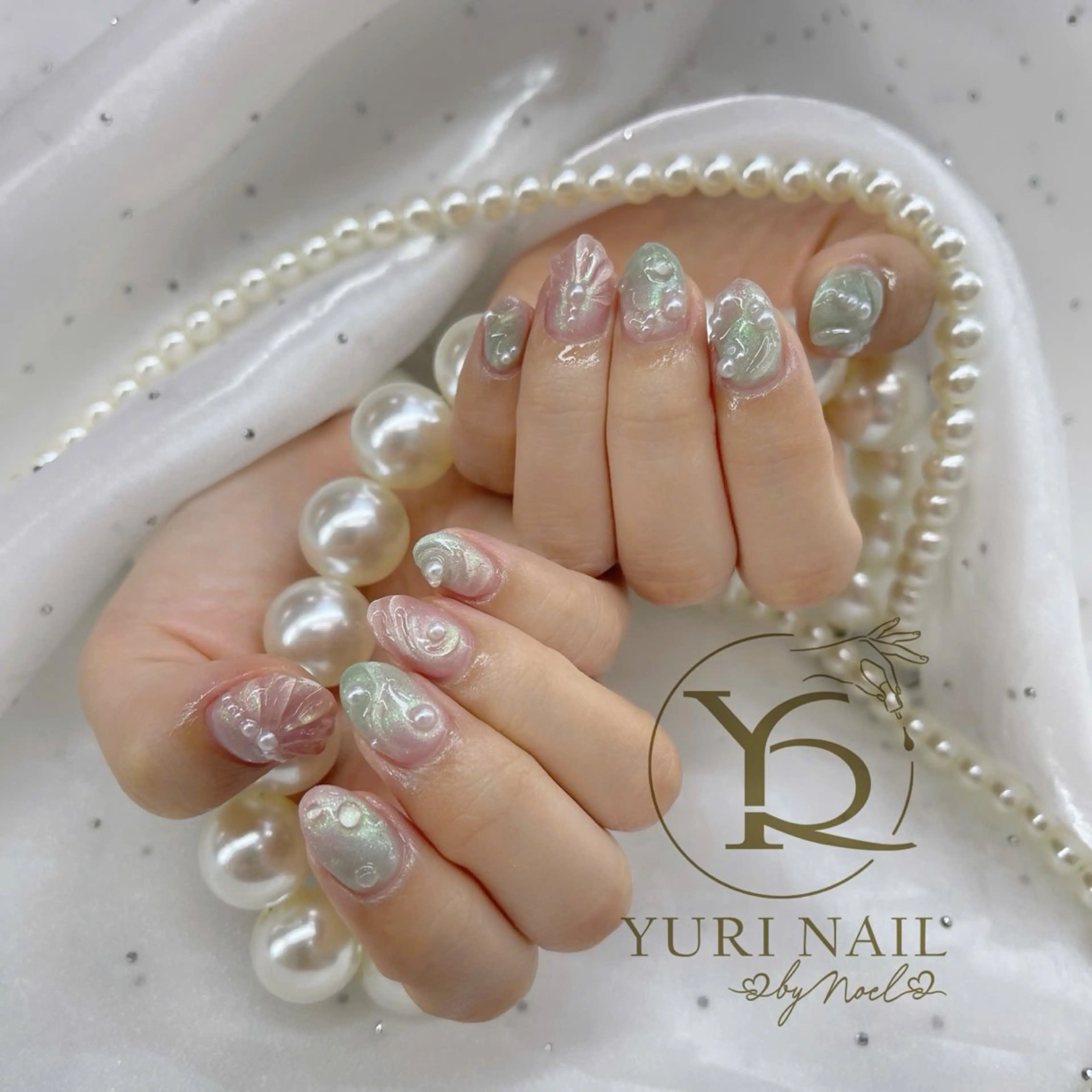 ネイル ハンドネイル フットネイル ハンドケア YURI Nail NARITAのネイルデザイン