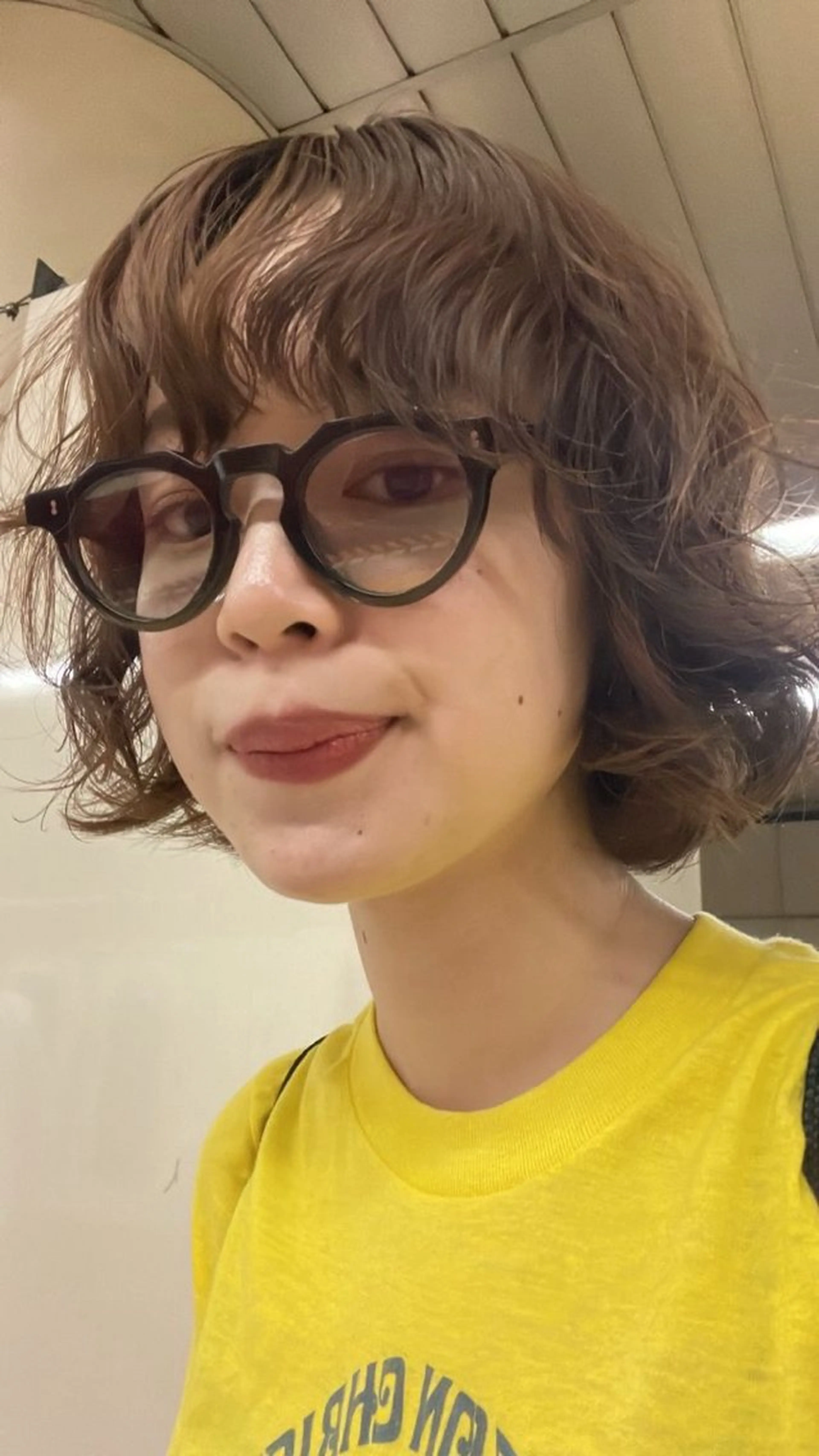 パーマ films所属・AYA/films ショート／レイヤーのヘアスタイル