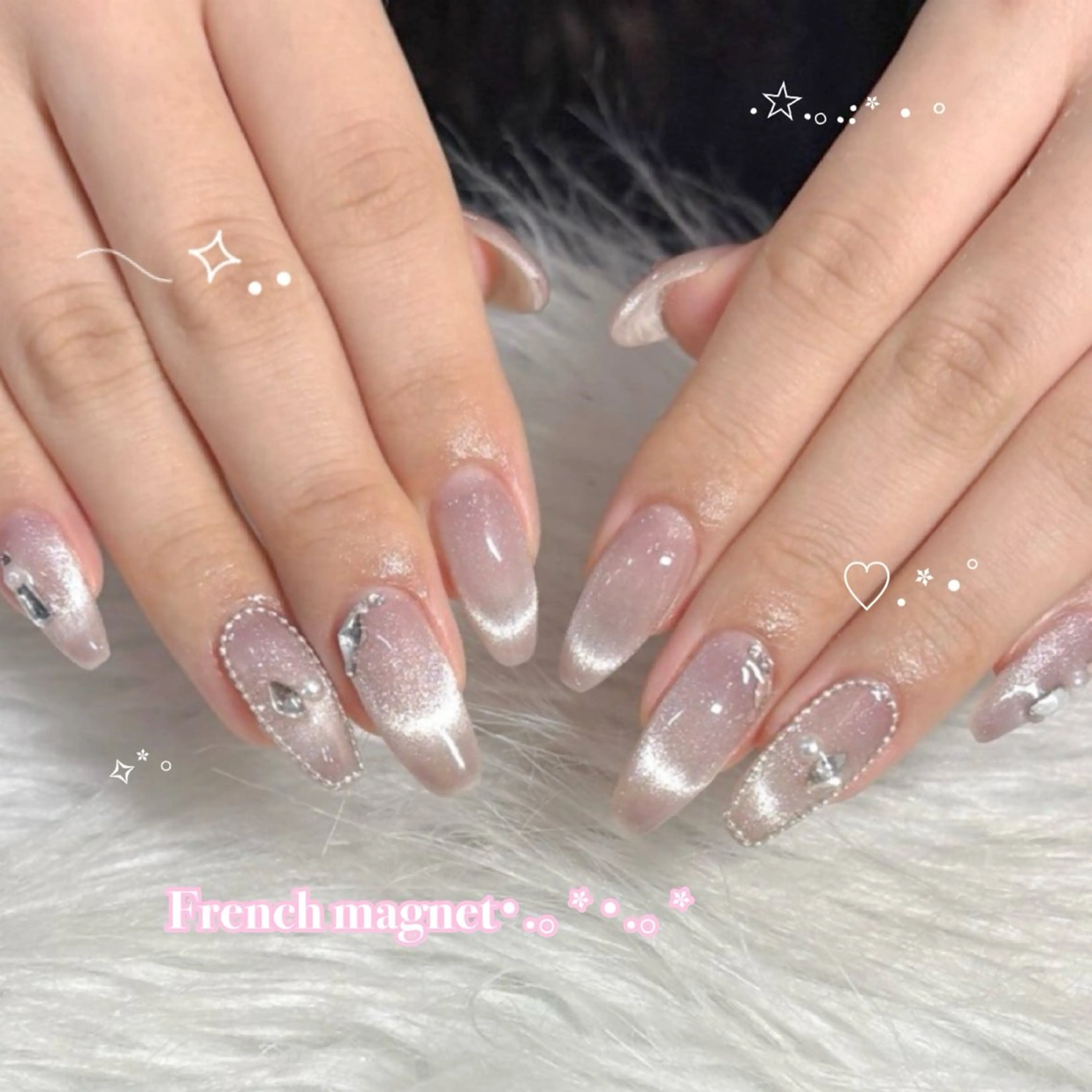 ネイル ハンドネイル LAVISH manaのネイルデザイン