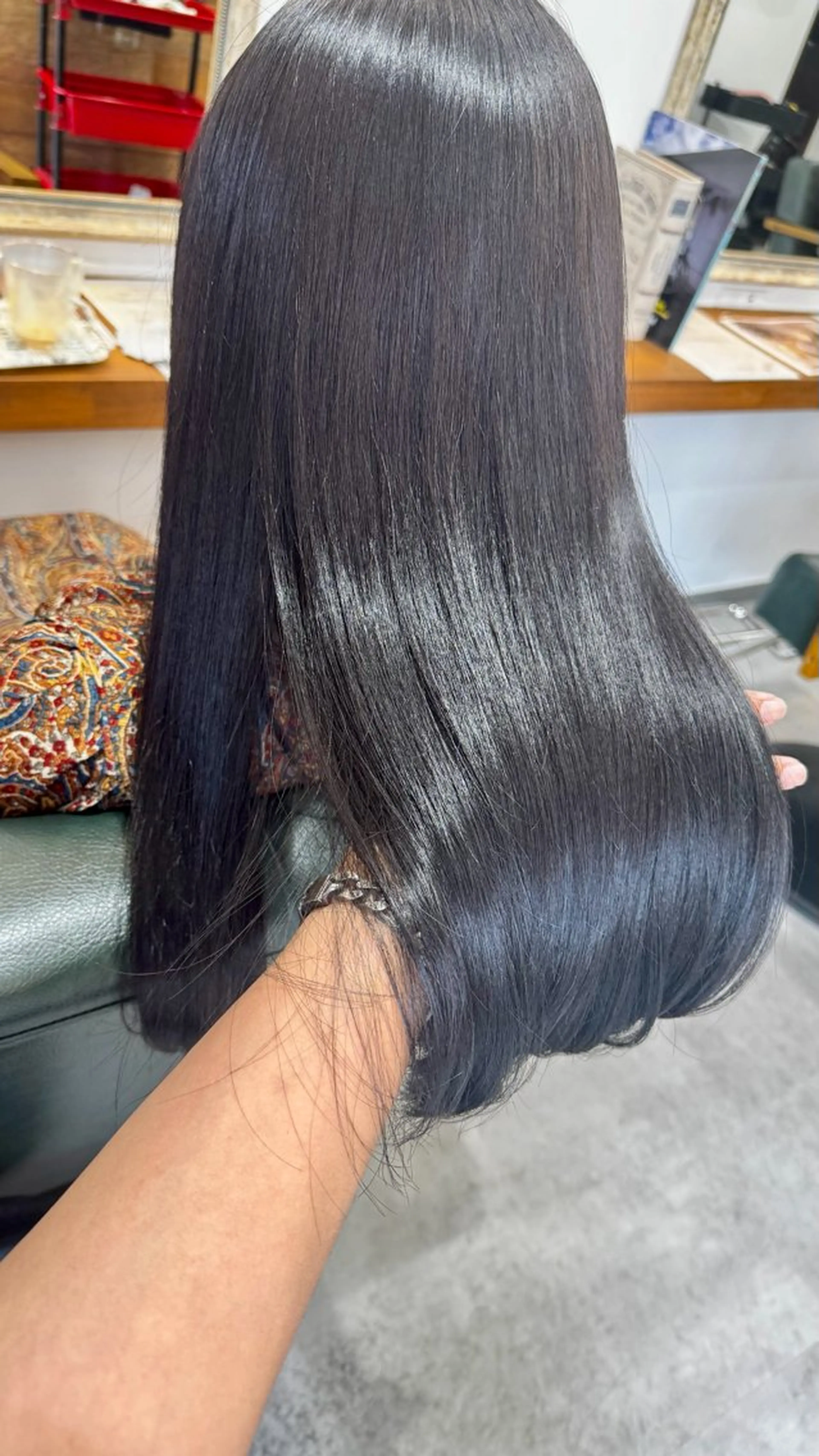 セミロング 前園 未歩のヘアスタイル