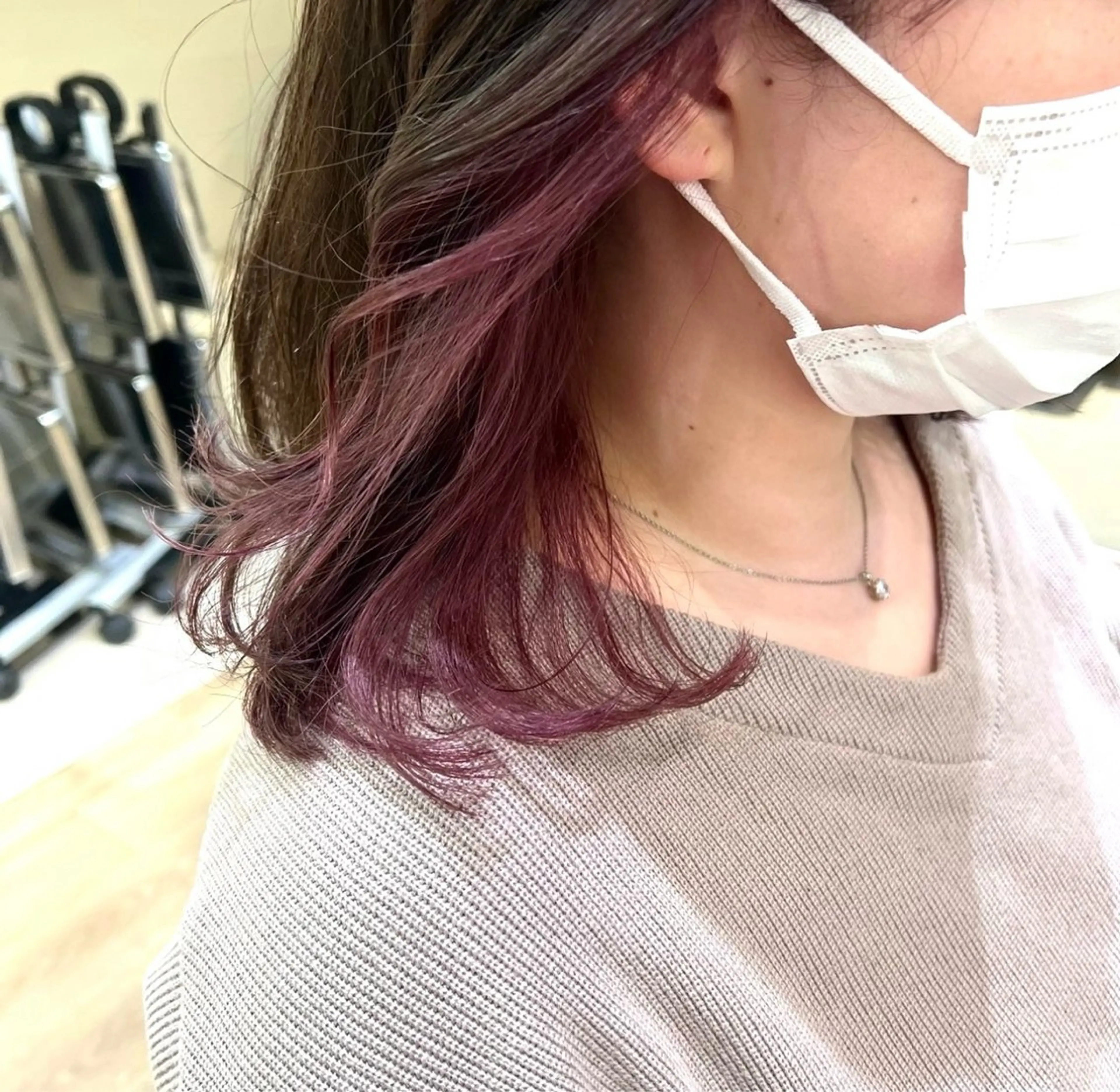 【おしゃれ女子必見】メンテナンスカット+インナーカラー+トリートメント 8800円の写真