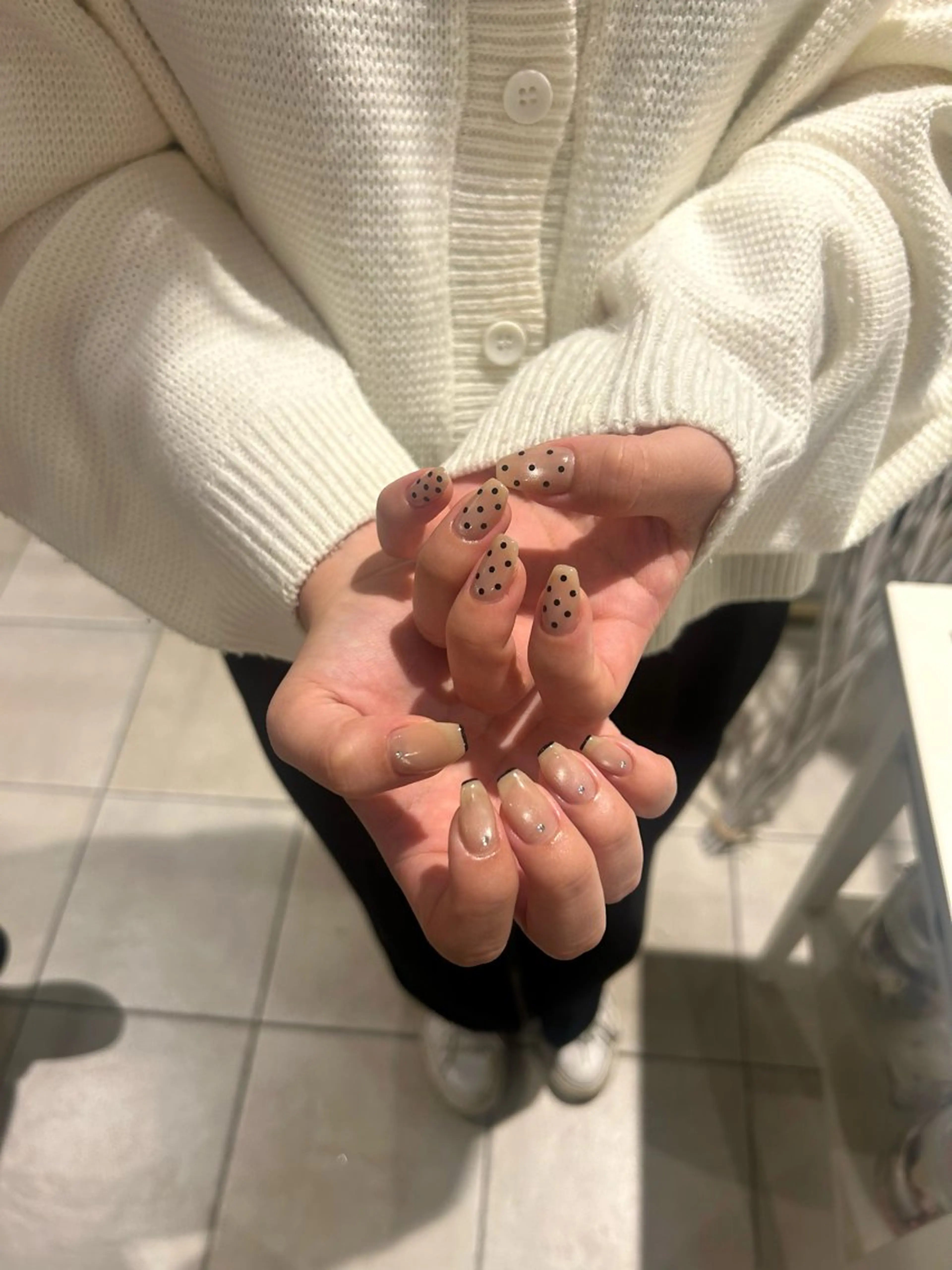 ネイル ドット マグネットネイル 持ち込み 久保 姫花のネイルデザイン