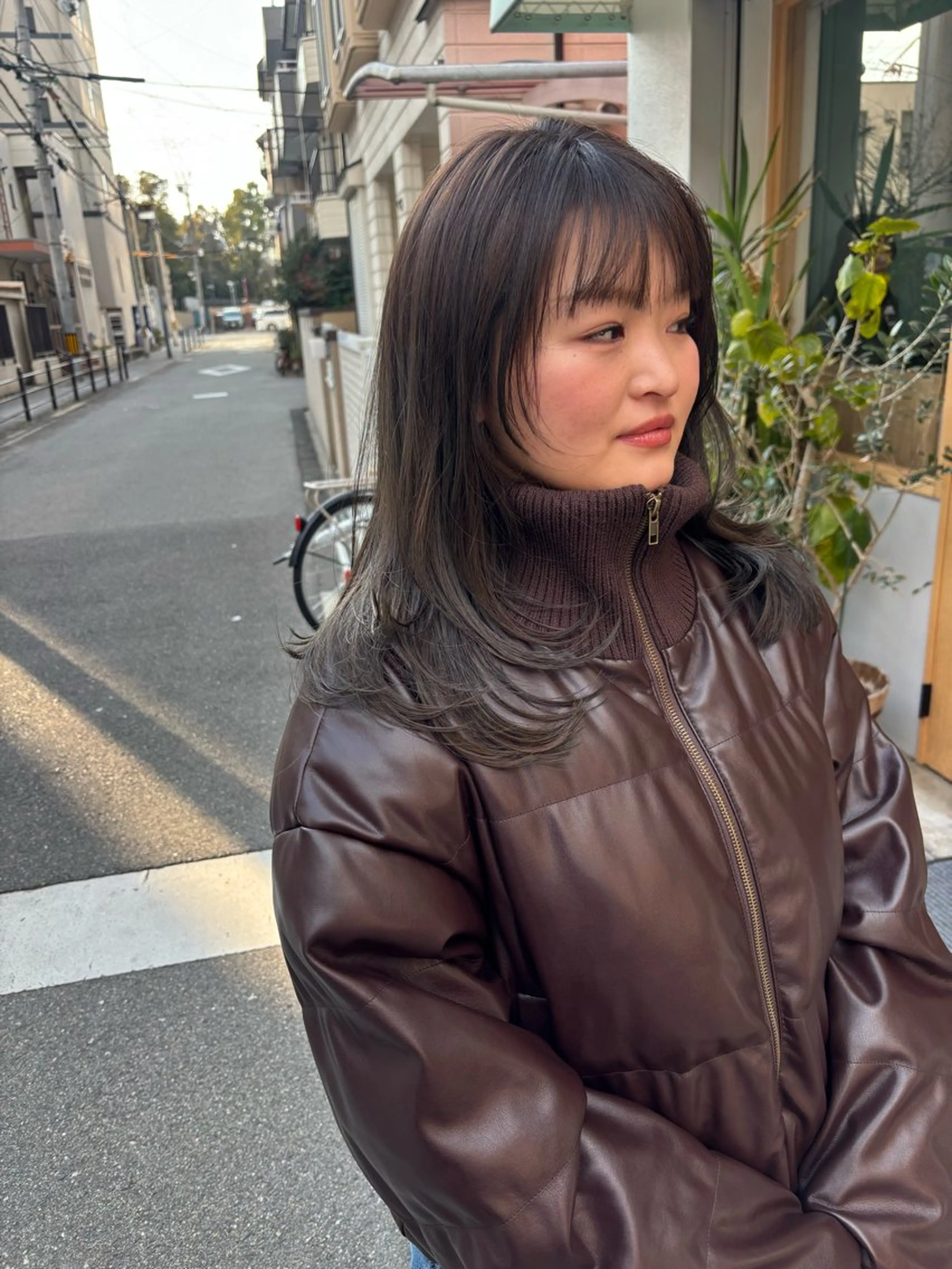 セミロング カット ヘアカラー トリートメント 山本 銘子のヘアスタイル