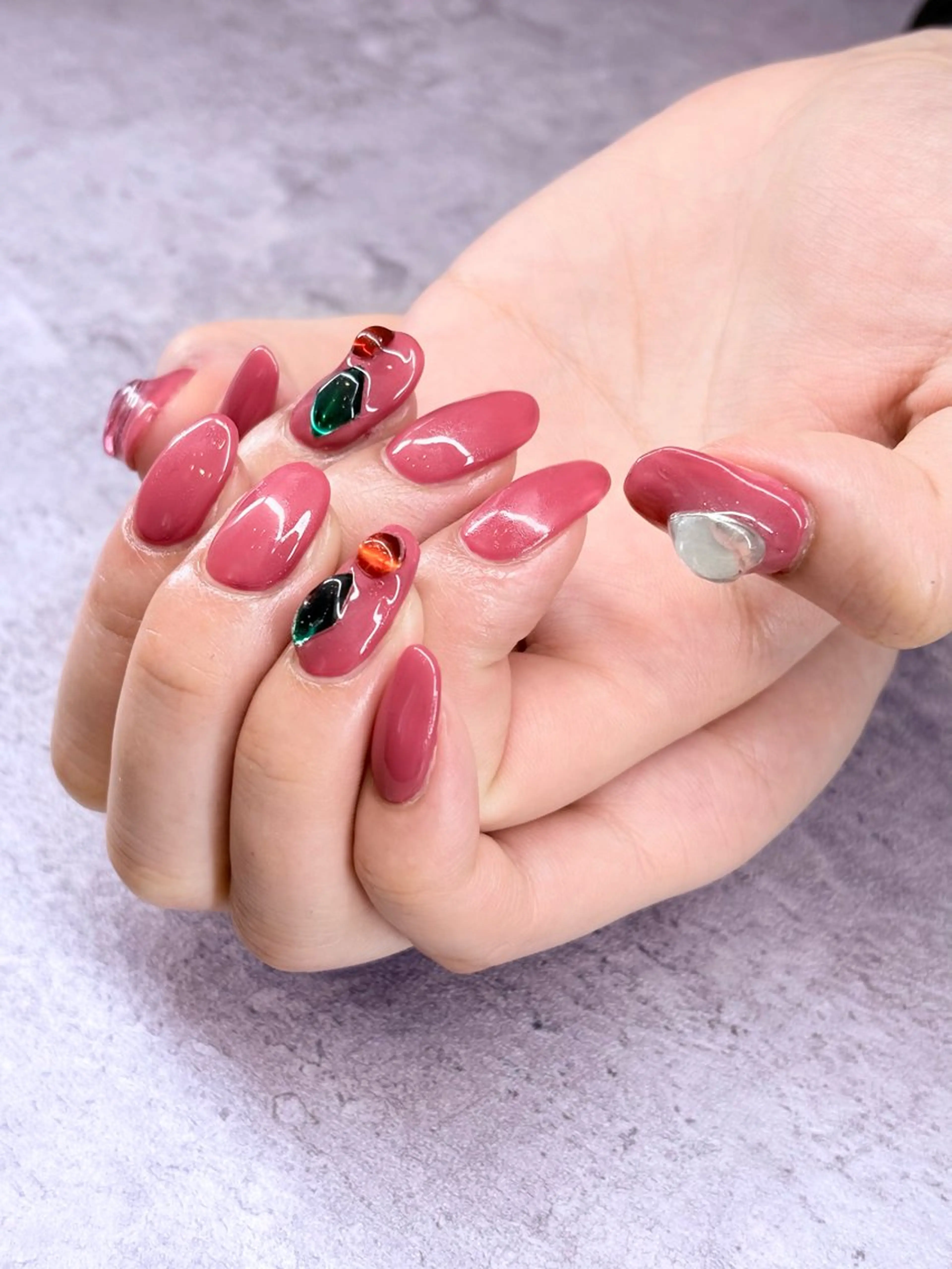 ネイル アートネイル フラワーネイル 春ネイル ハンドネイル Roger 舞のネイルデザイン