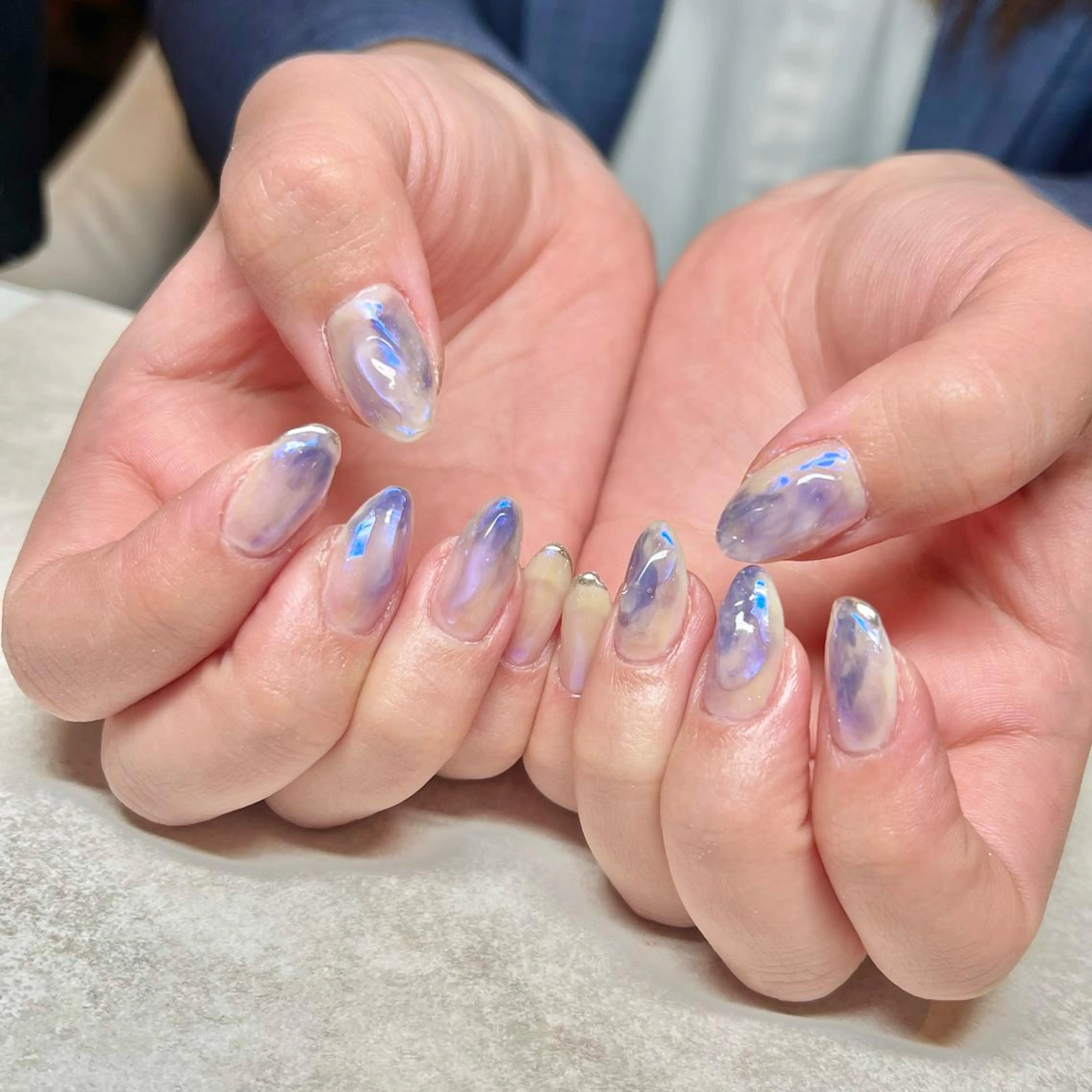 ネイル オーロラネイル ブルー ニュアンスネイル ハンドネイル tiare ayaのネイルデザイン